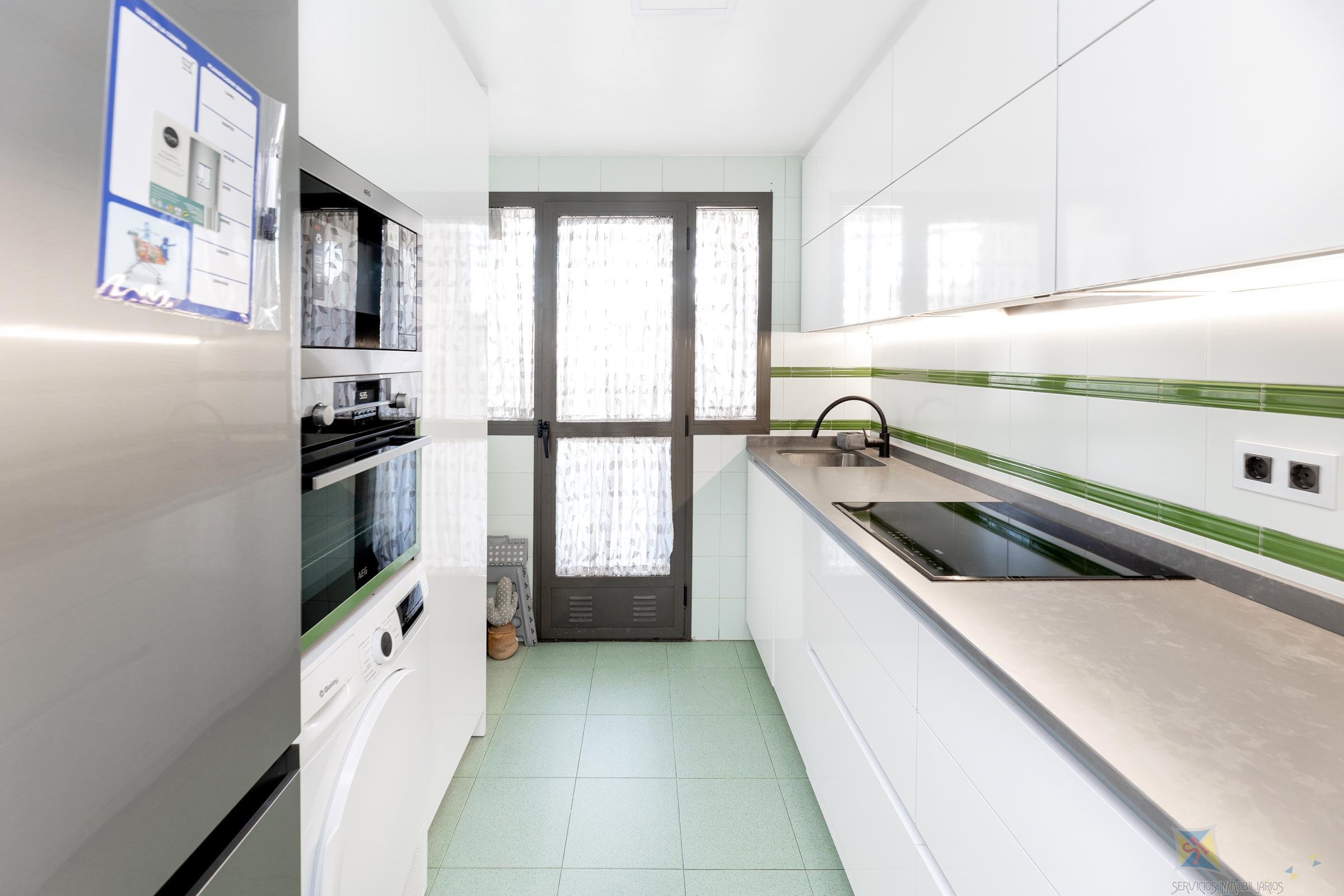For sale of apartment in Granada