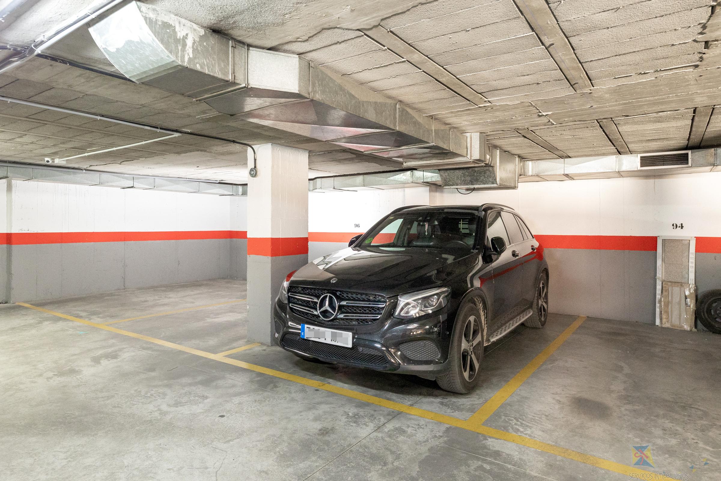 For sale of apartment in Granada