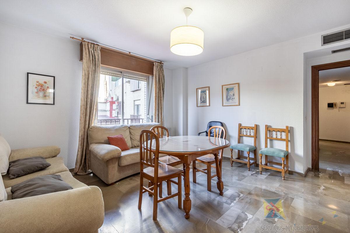 For sale of apartment in Granada