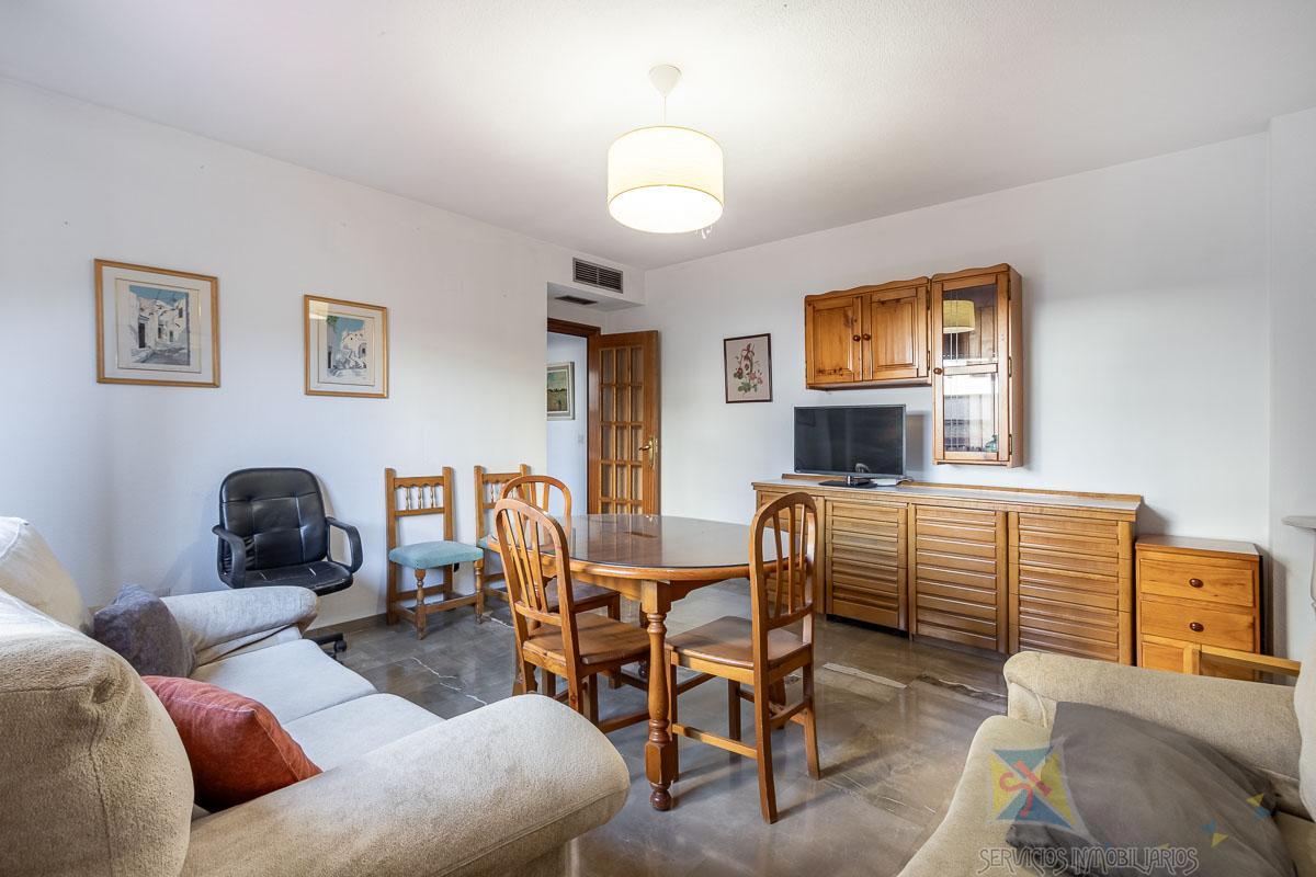 For sale of apartment in Granada