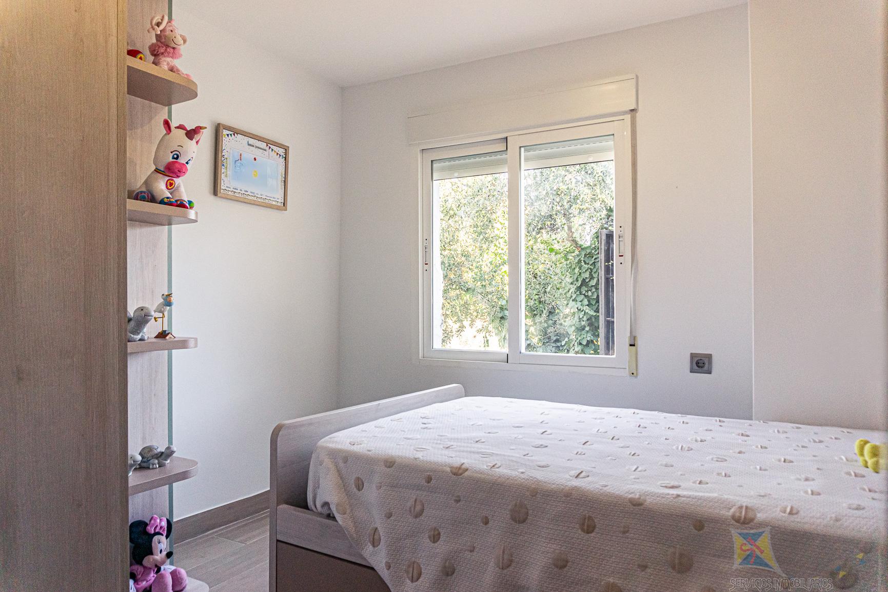 For sale of farmhouse in Castillo de Locubin