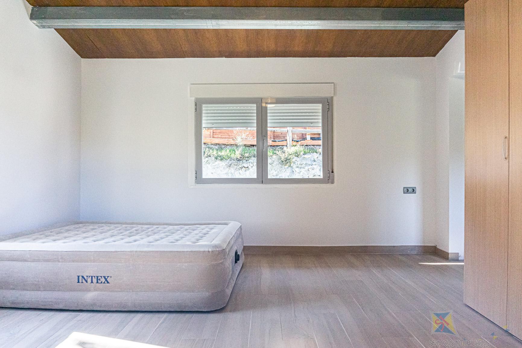 For sale of farmhouse in Castillo de Locubin