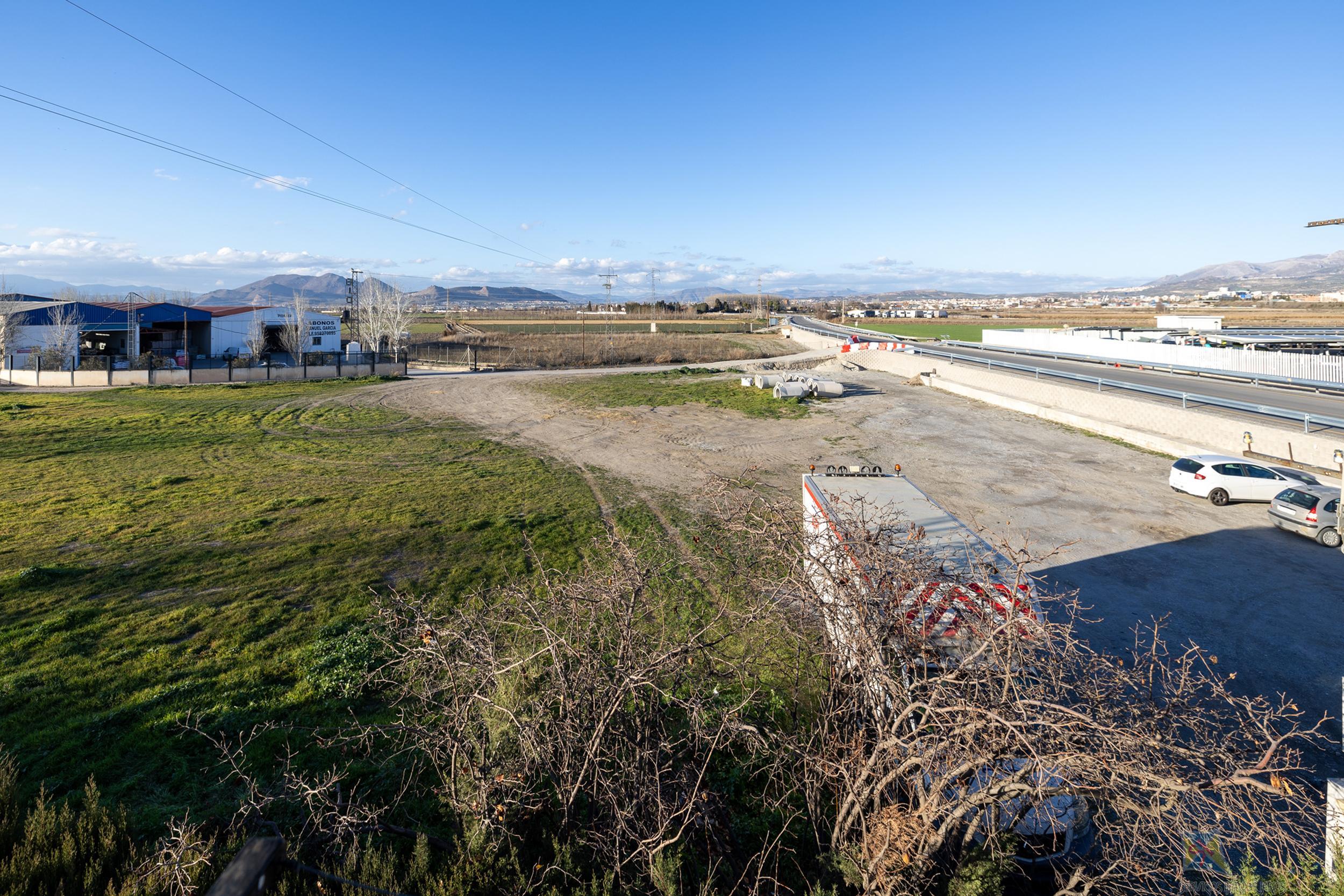 For sale of commercial in Granada