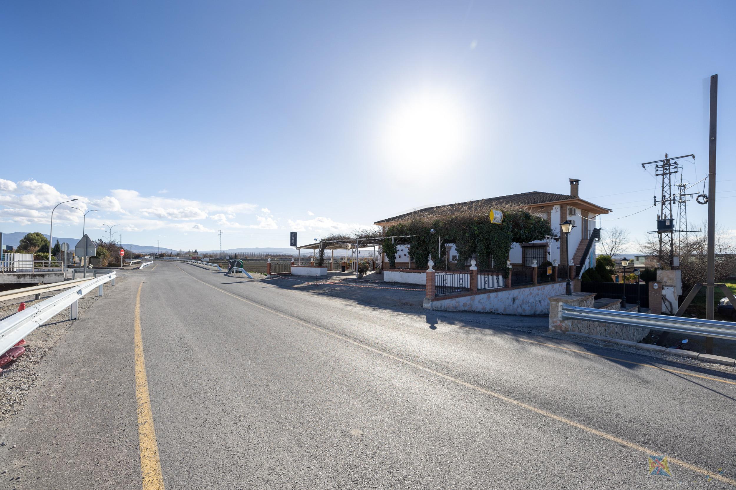 For sale of commercial in Granada