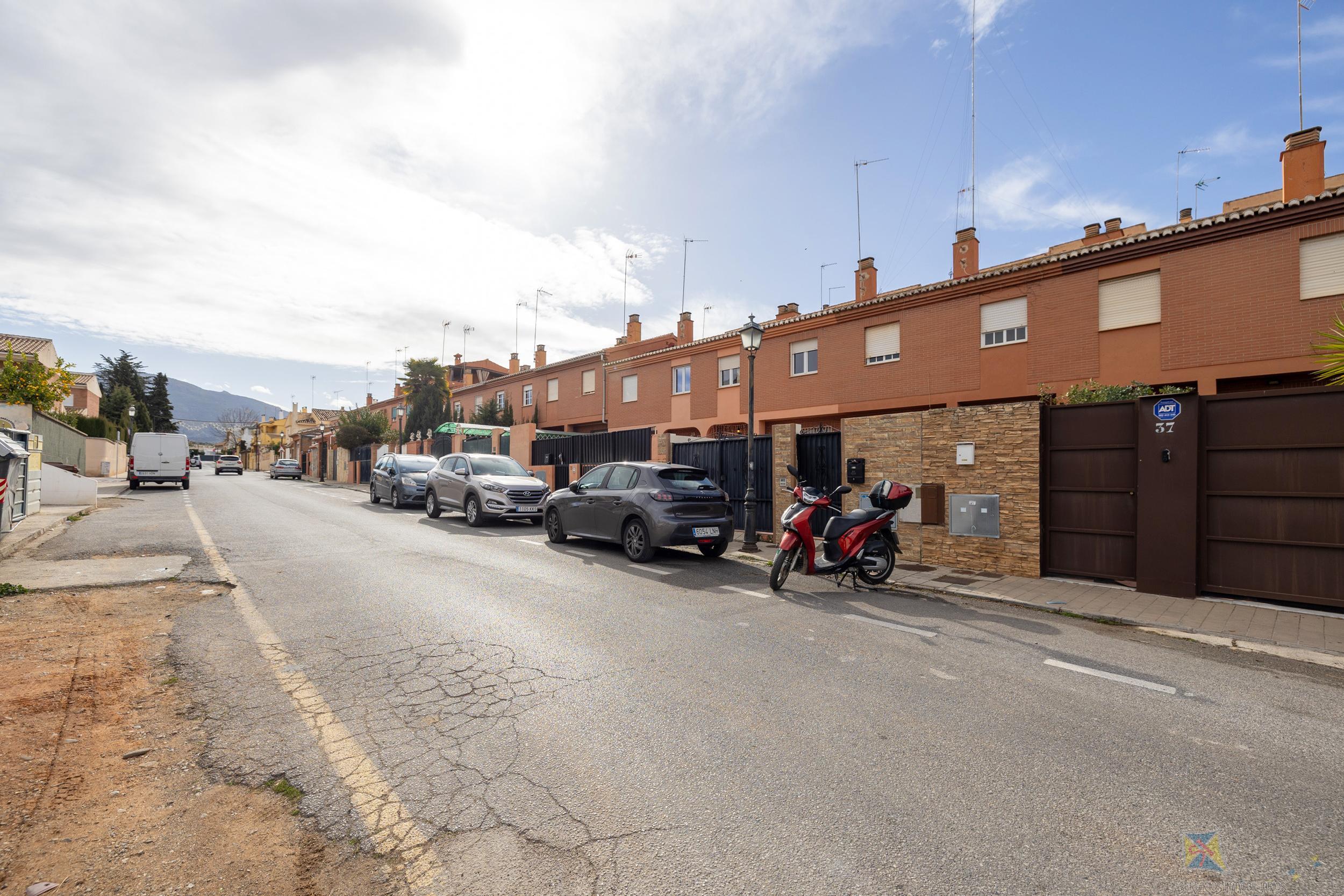 For sale of house in Huetor Vega
