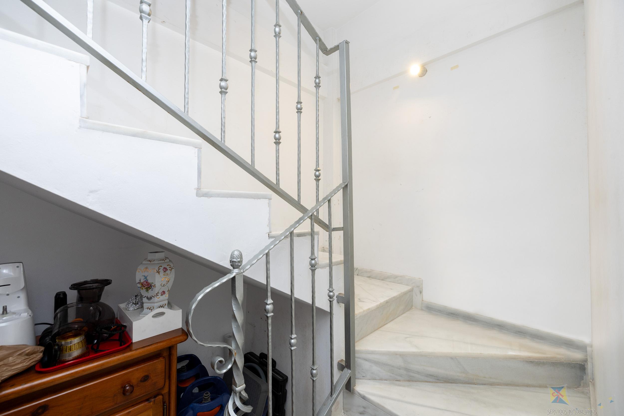 For sale of house in Granada