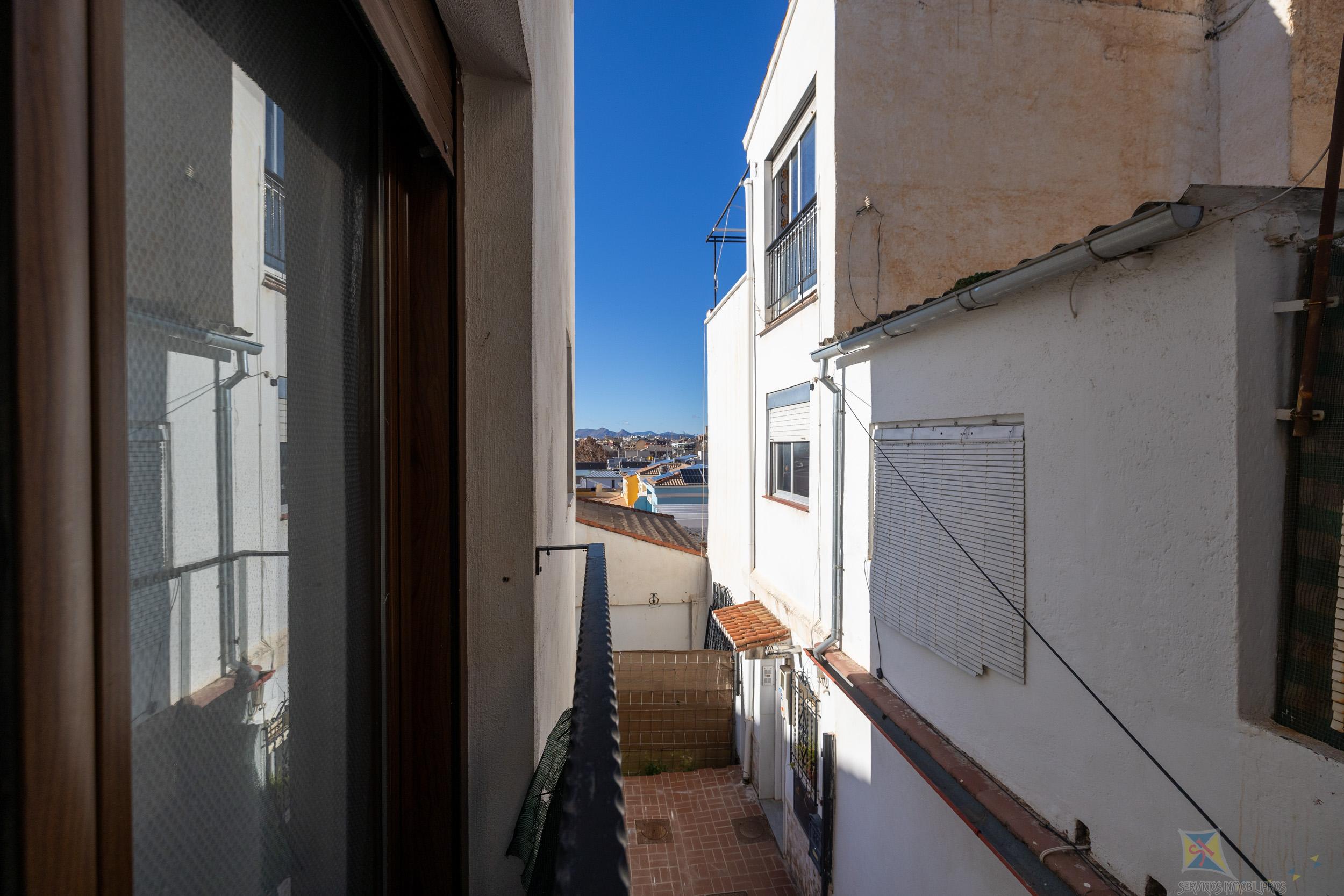 For sale of house in Granada