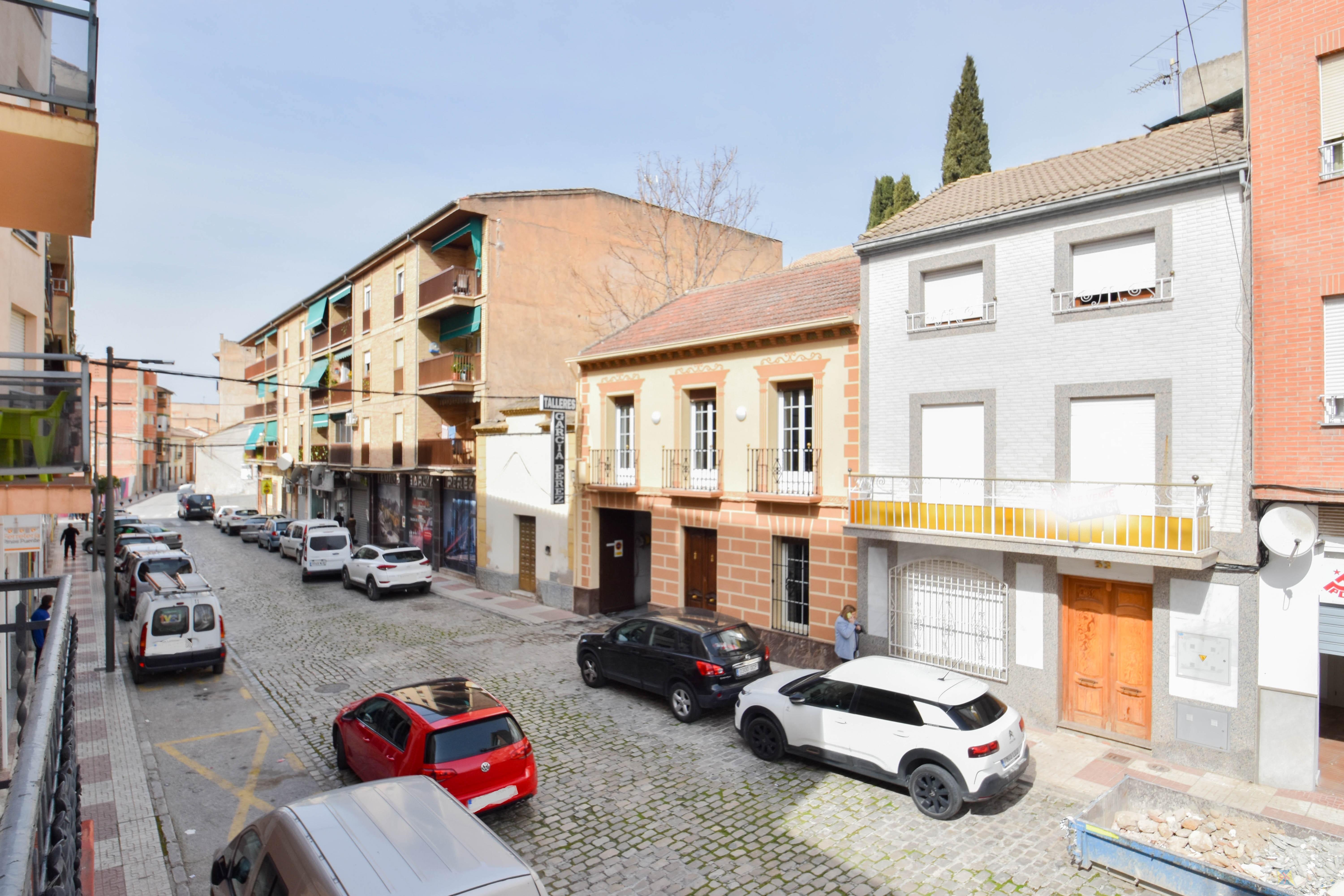 For sale of house in Pinos Puente