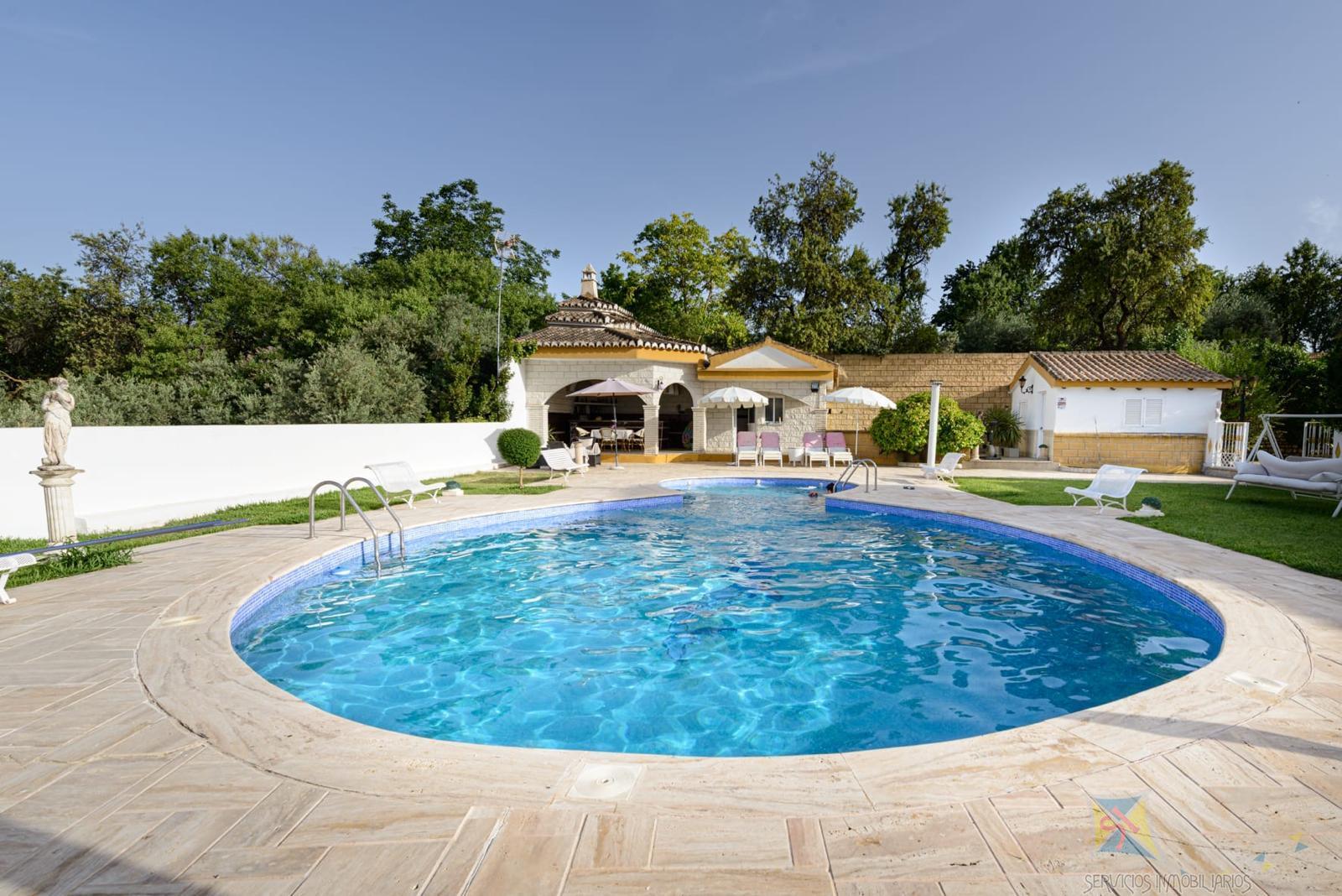 Venta de villa en Ogijares