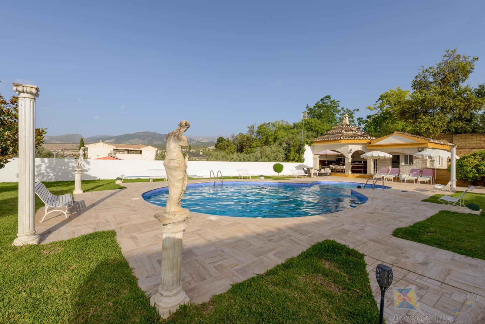 Venta de villa en Ogijares