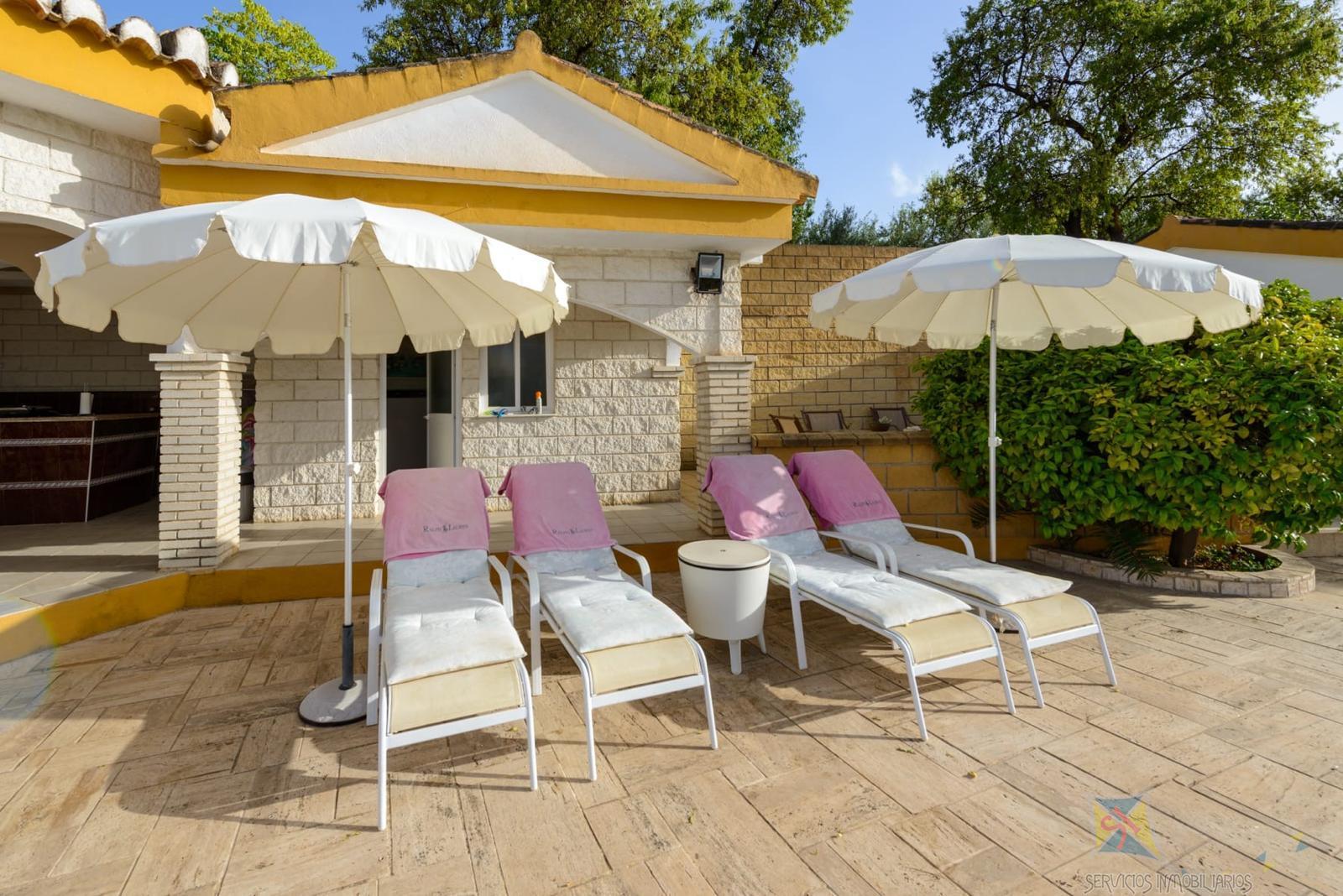 Venta de villa en Ogijares