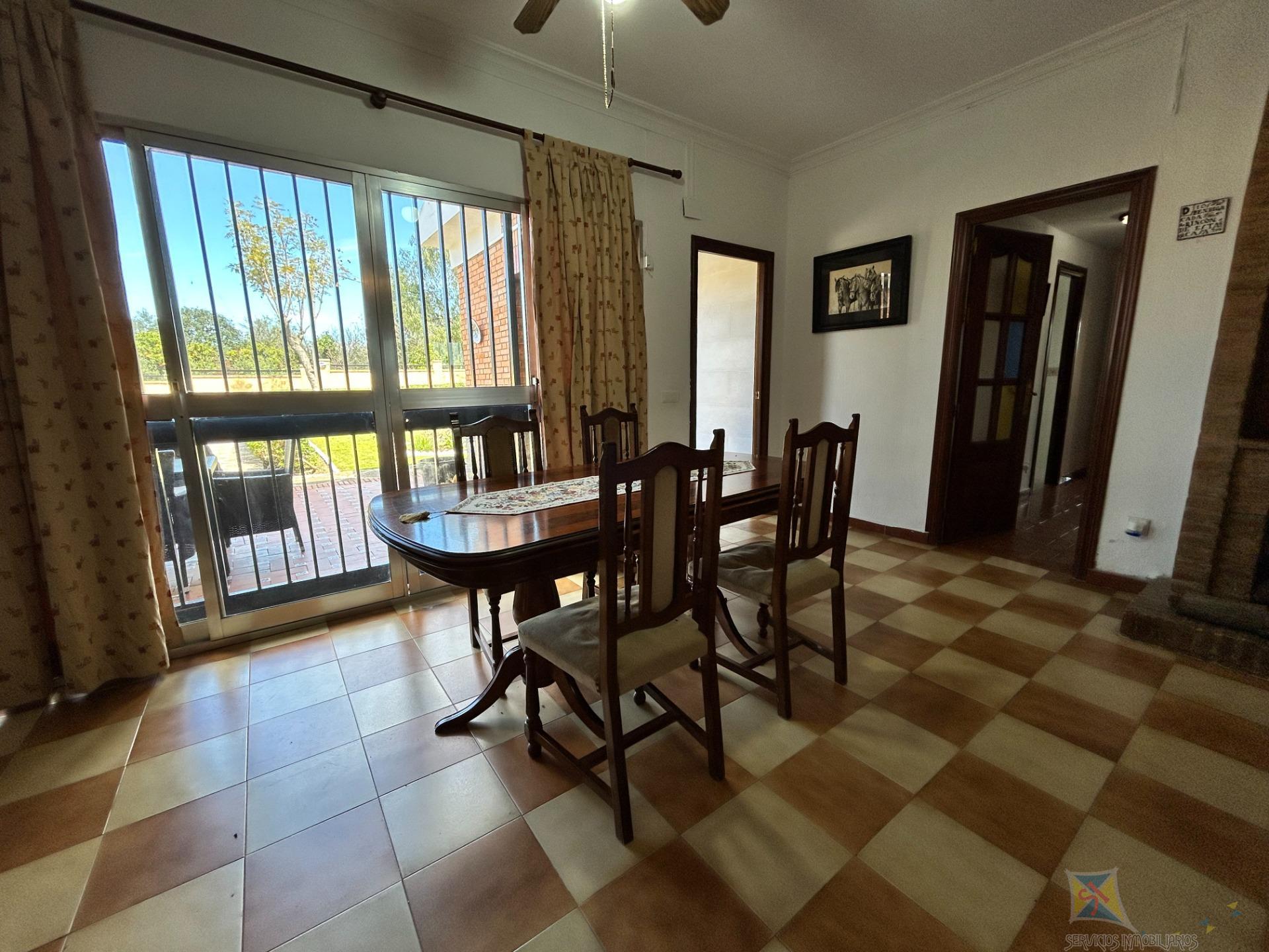 Venta de  en Villanueva del Ariscal
