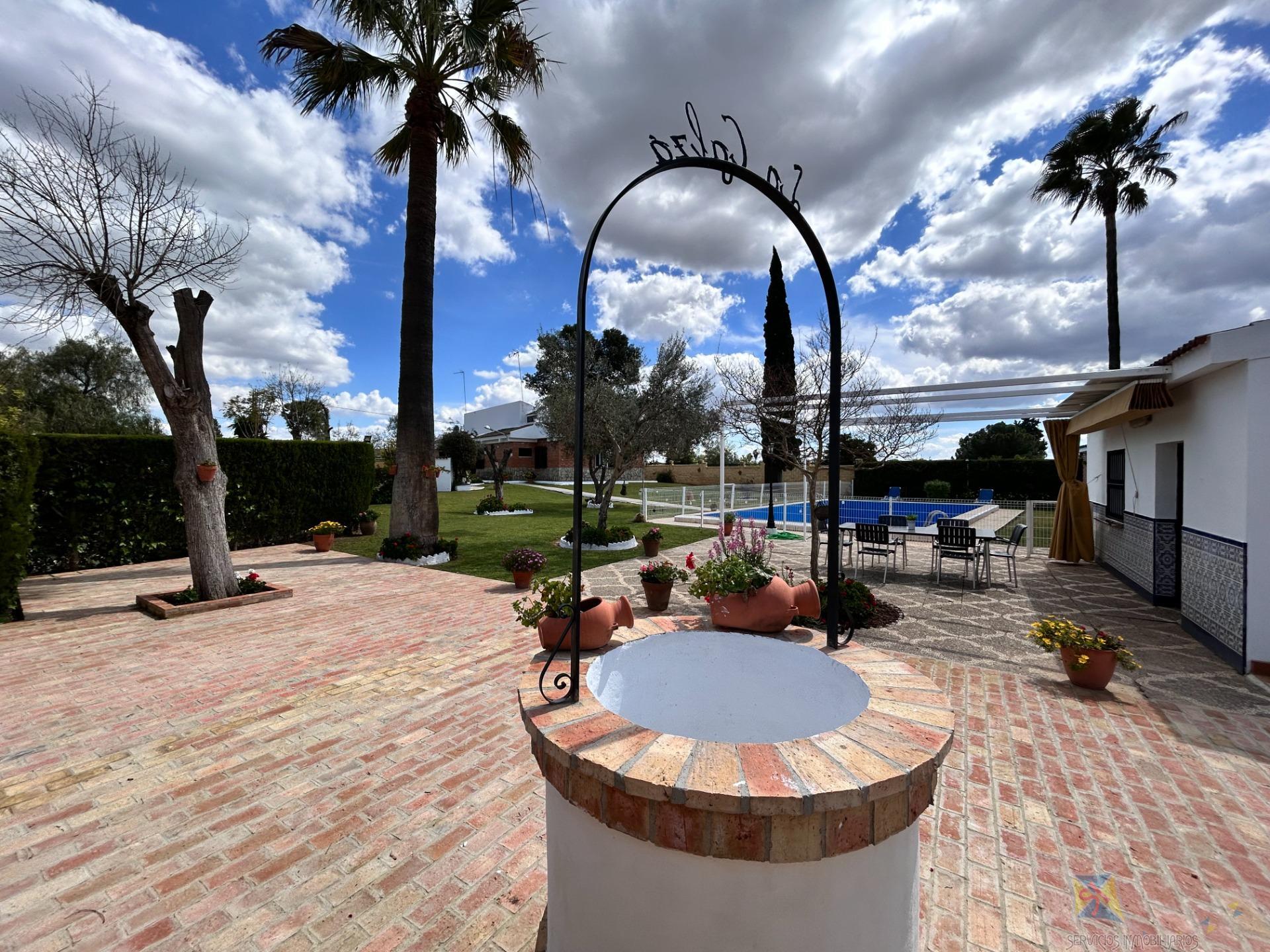 Venta de  en Villanueva del Ariscal