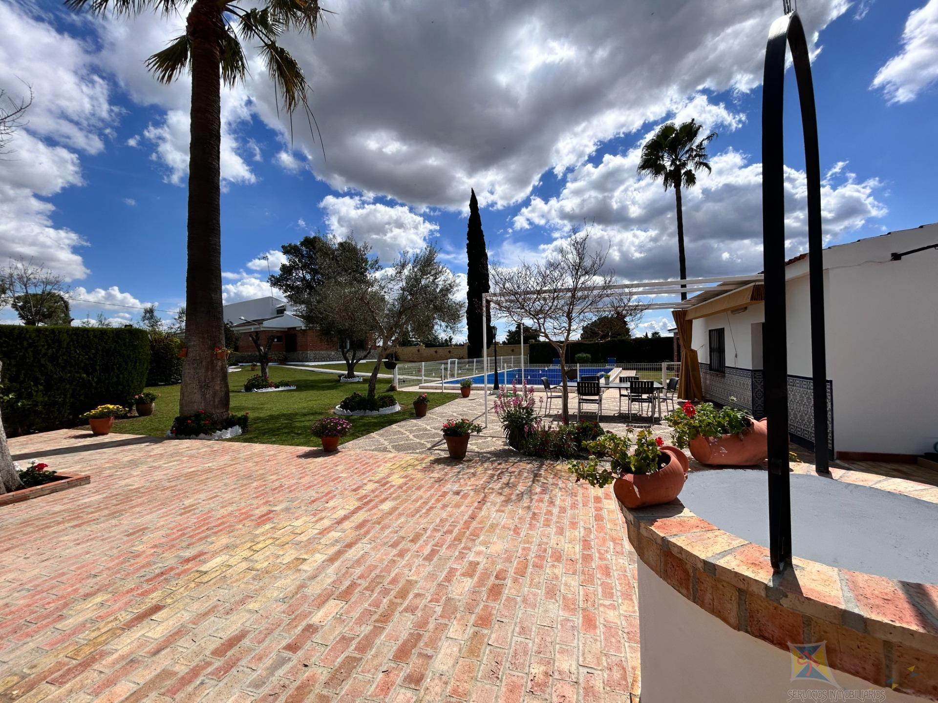 Venta de  en Villanueva del Ariscal