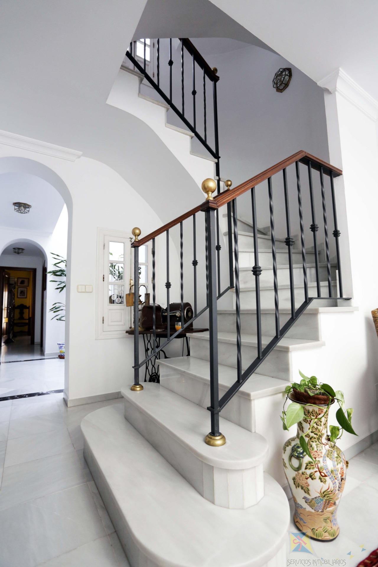For sale of house in Coria del Rio