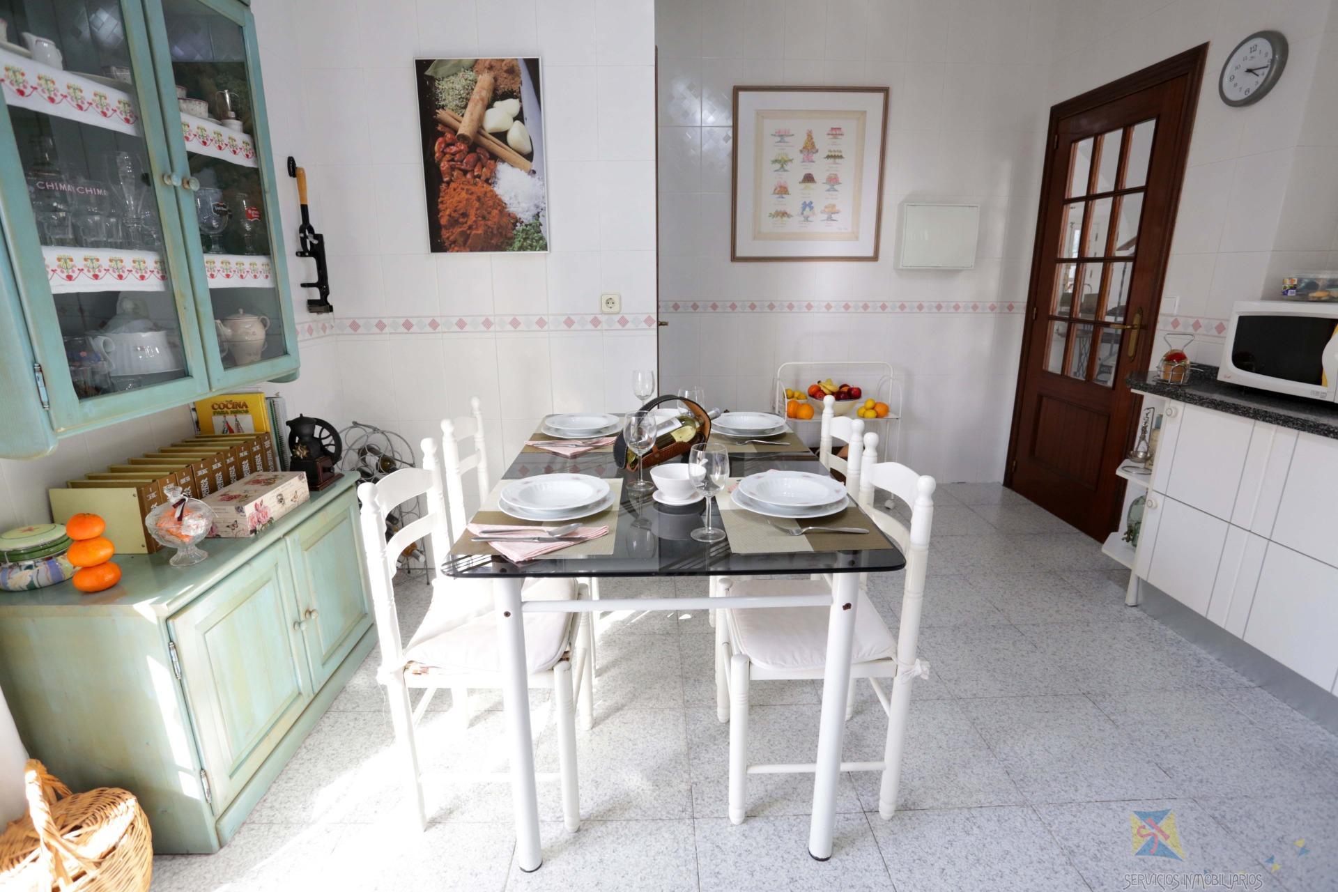 For sale of house in Coria del Rio