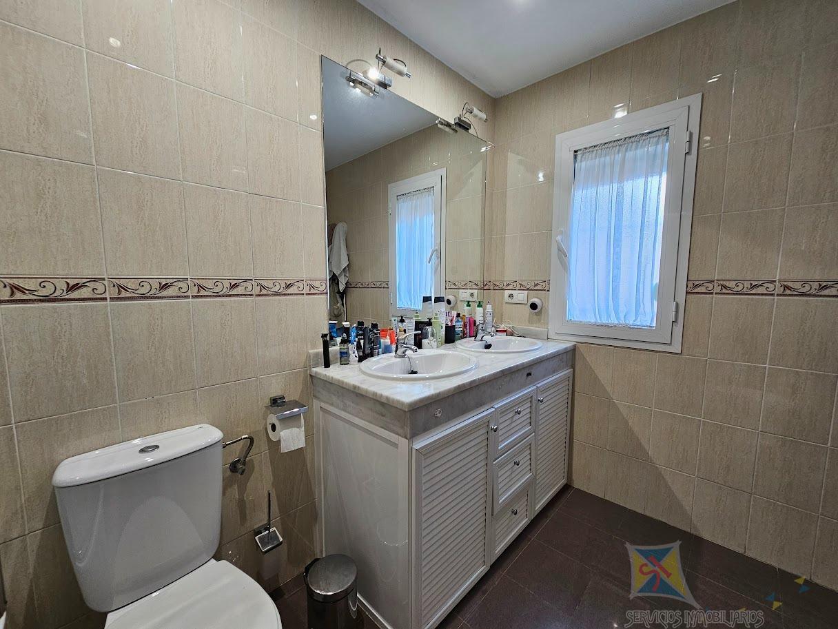 Venta de casa en San Juan de Aznalfarache