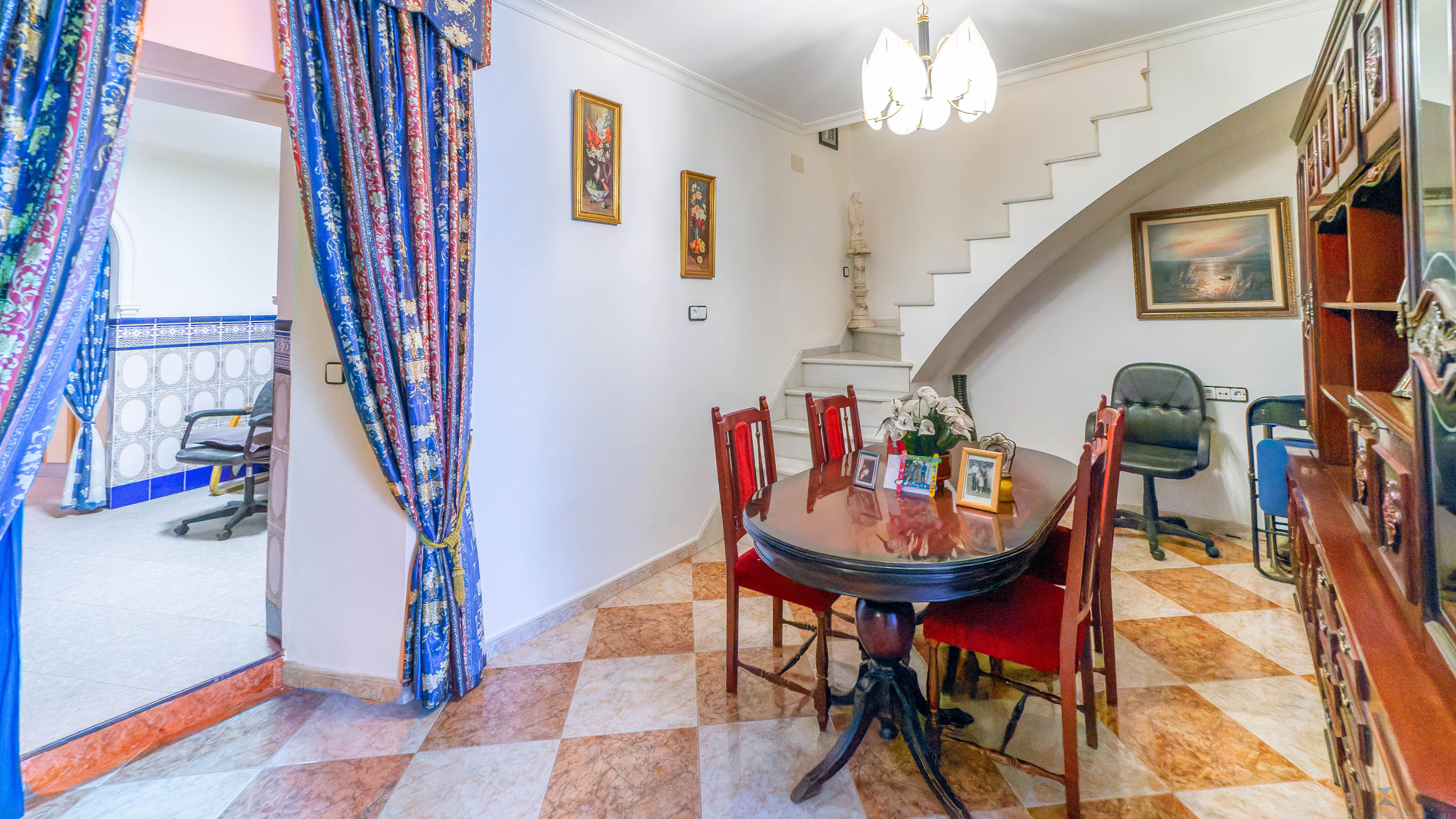 For sale of house in Las Navas de la Concepcion