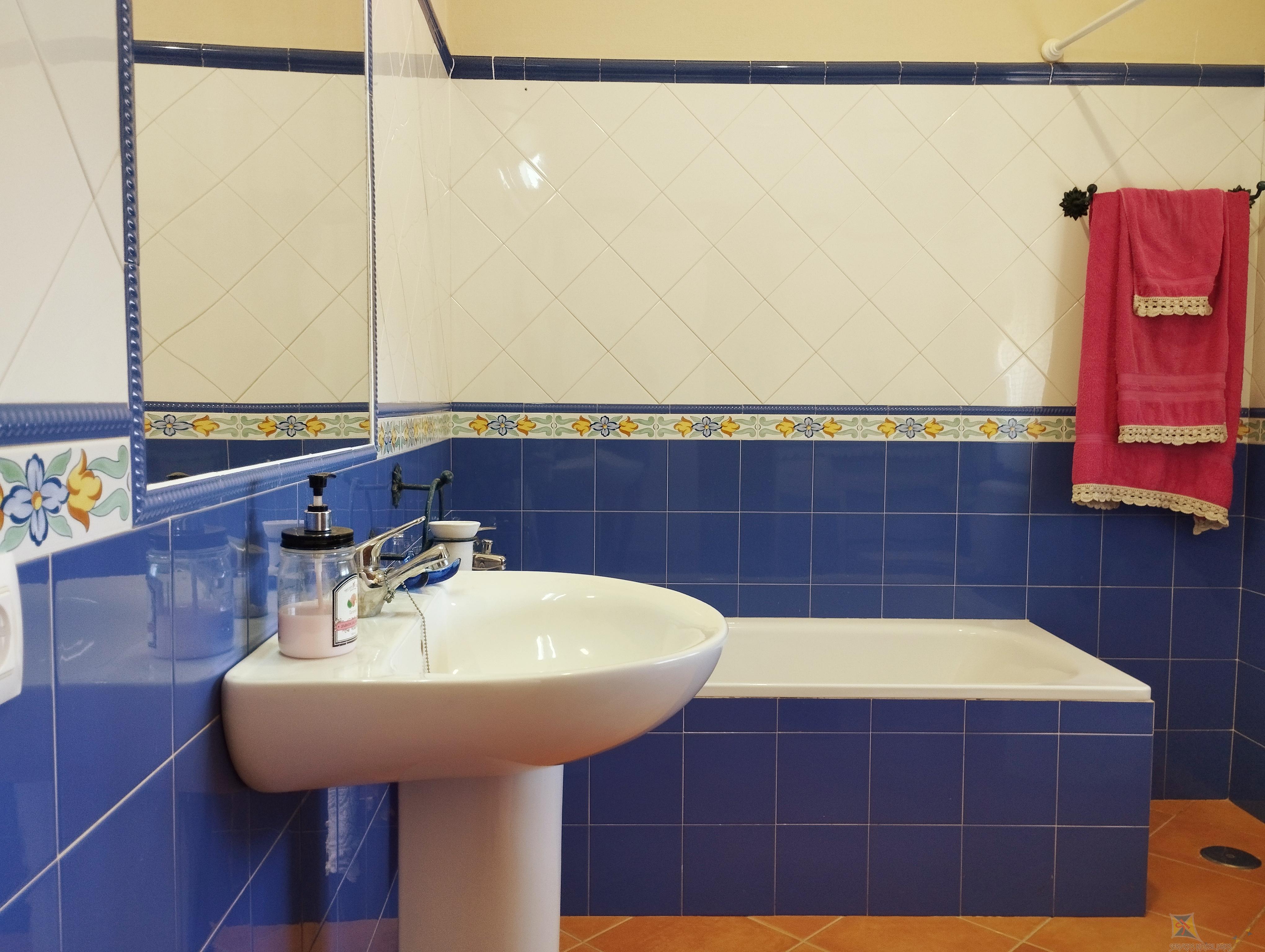 For sale of farmhouse in la Palma del Condado