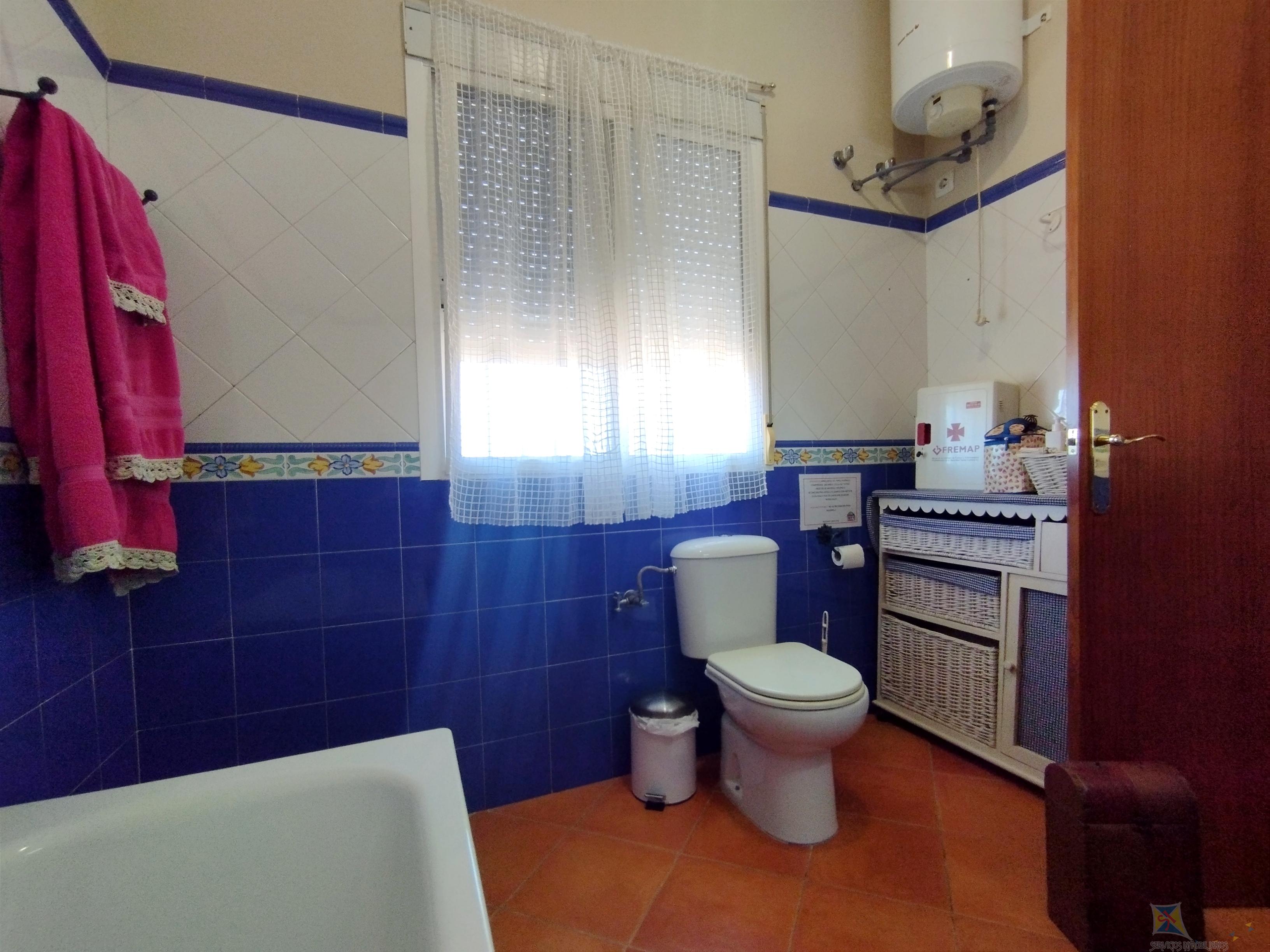 For sale of farmhouse in la Palma del Condado