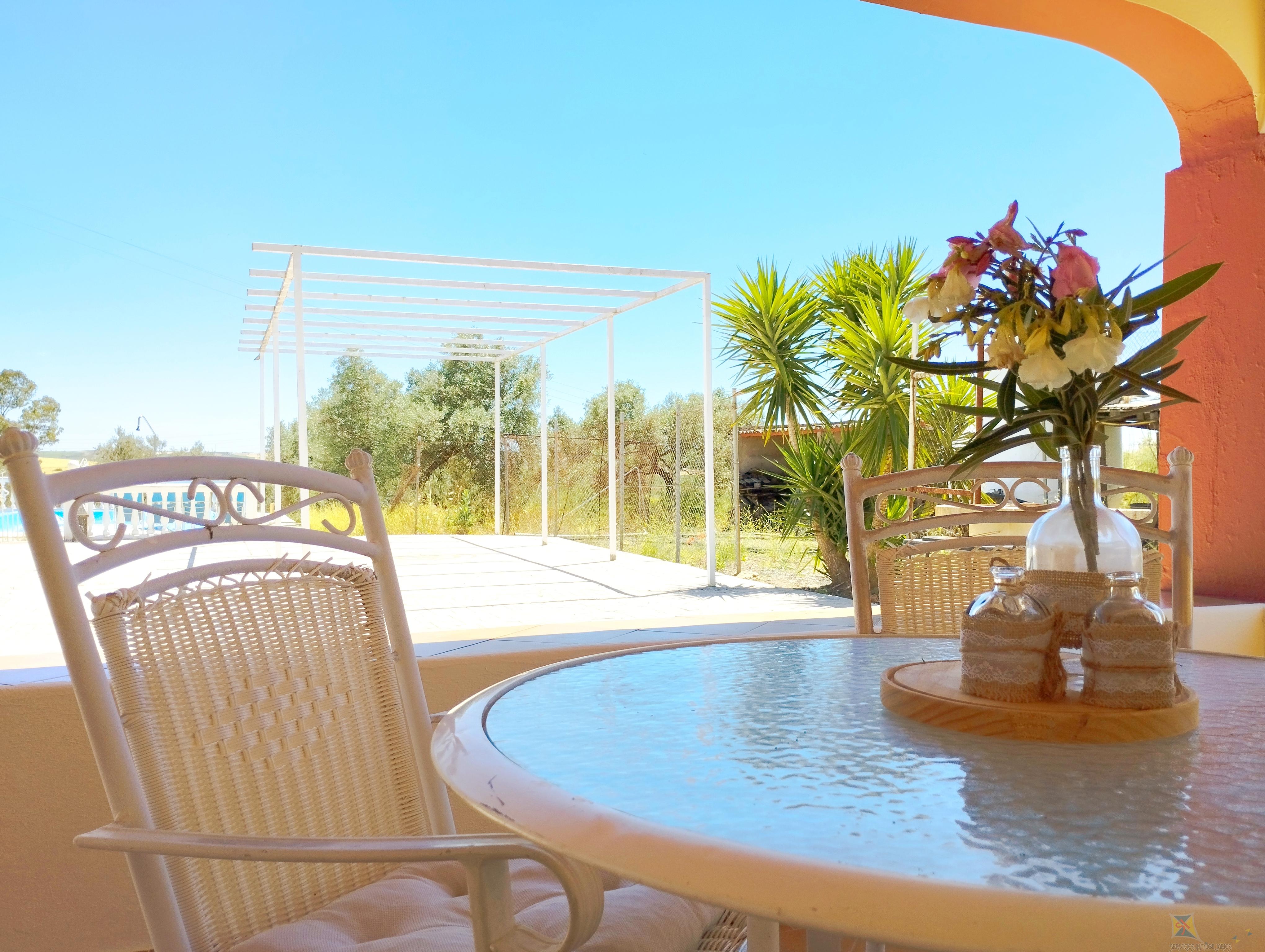 For sale of farmhouse in la Palma del Condado