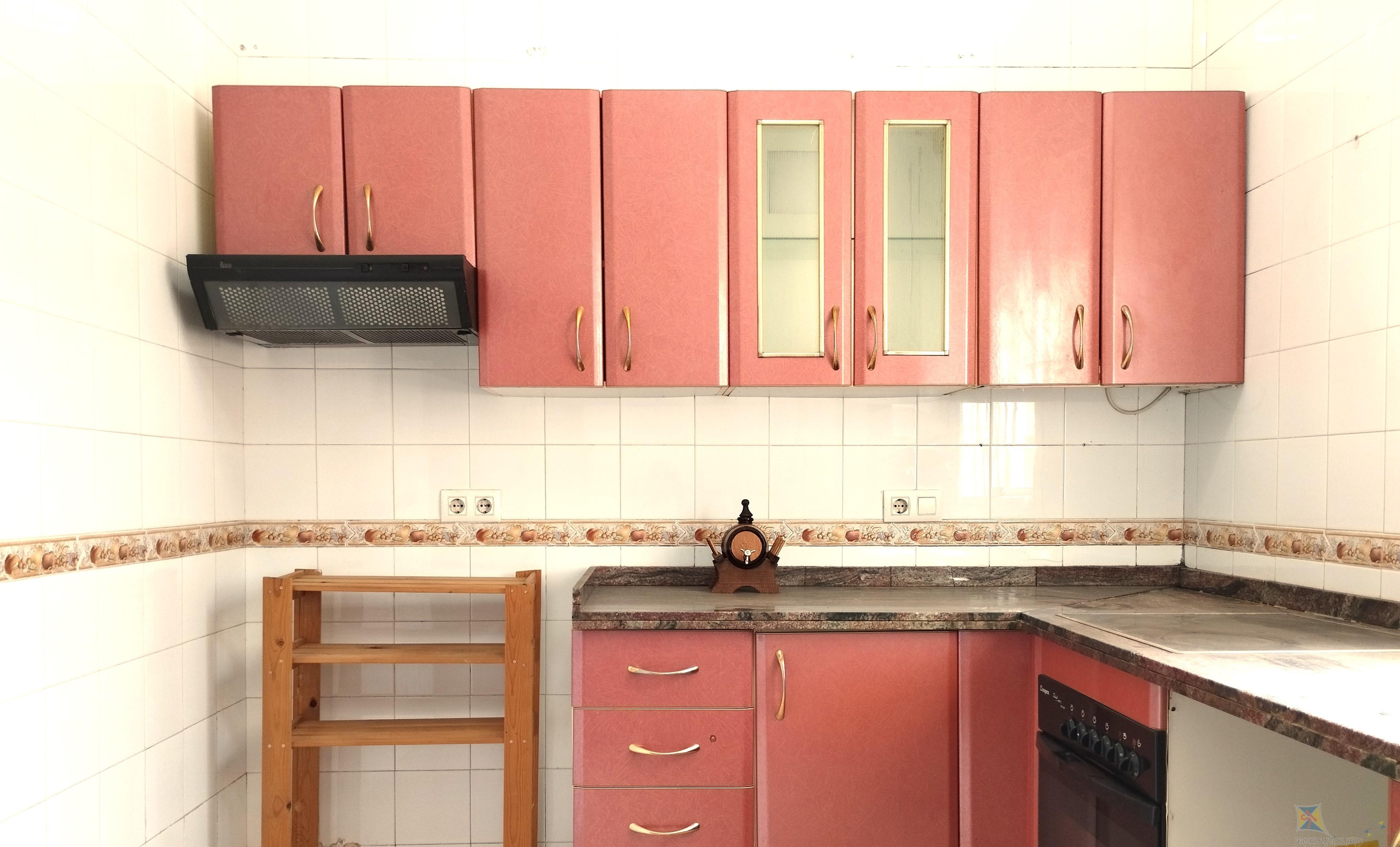 For sale of farmhouse in Hinojos