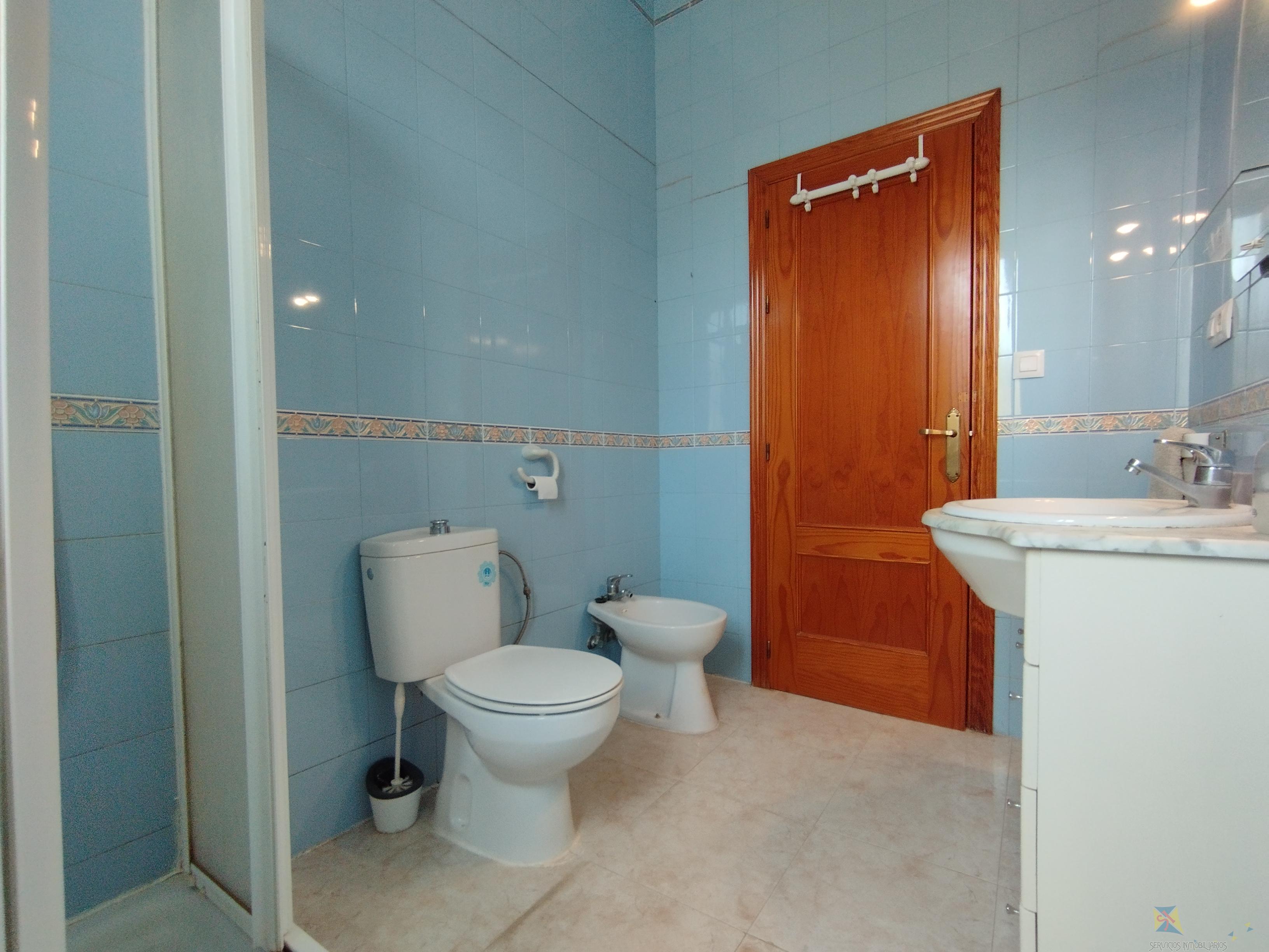 For sale of farmhouse in Hinojos