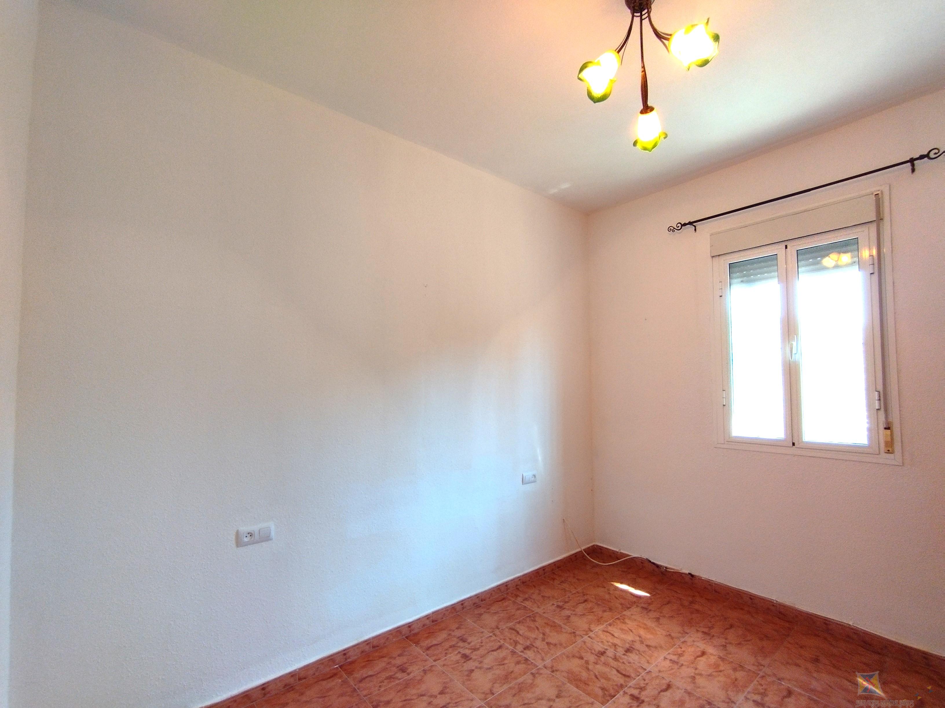 For sale of farmhouse in Hinojos