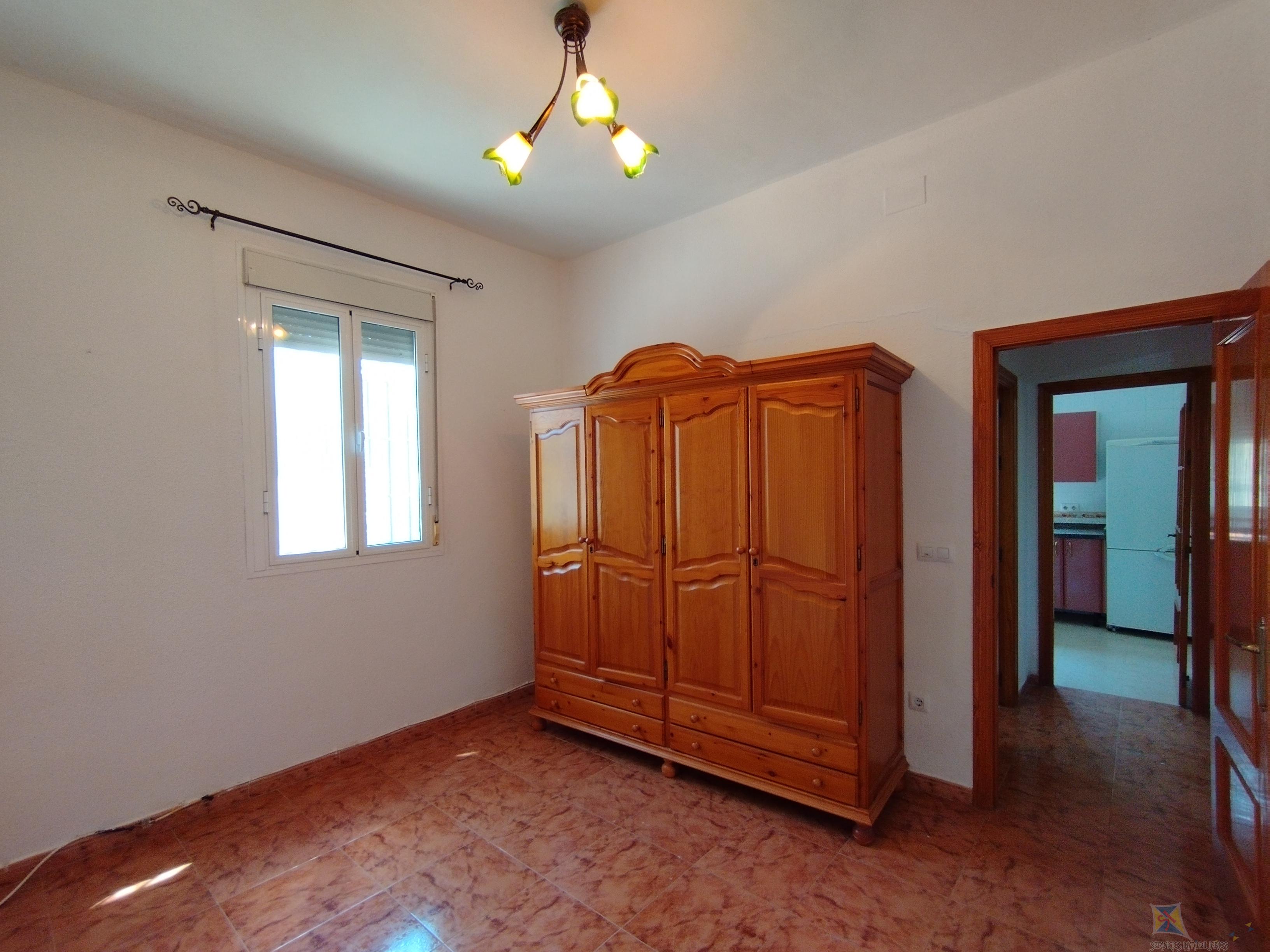 For sale of farmhouse in Hinojos