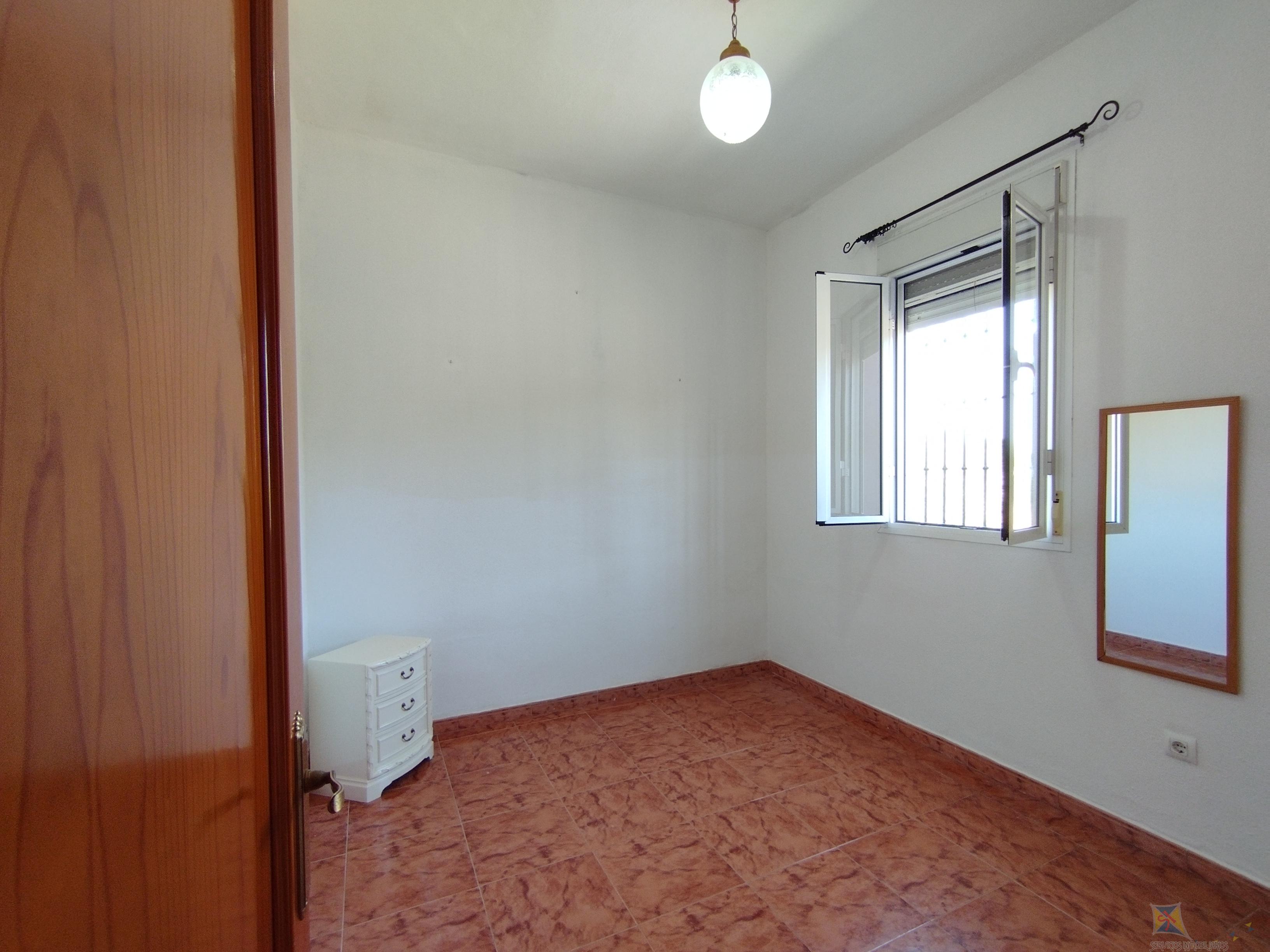 For sale of farmhouse in Hinojos