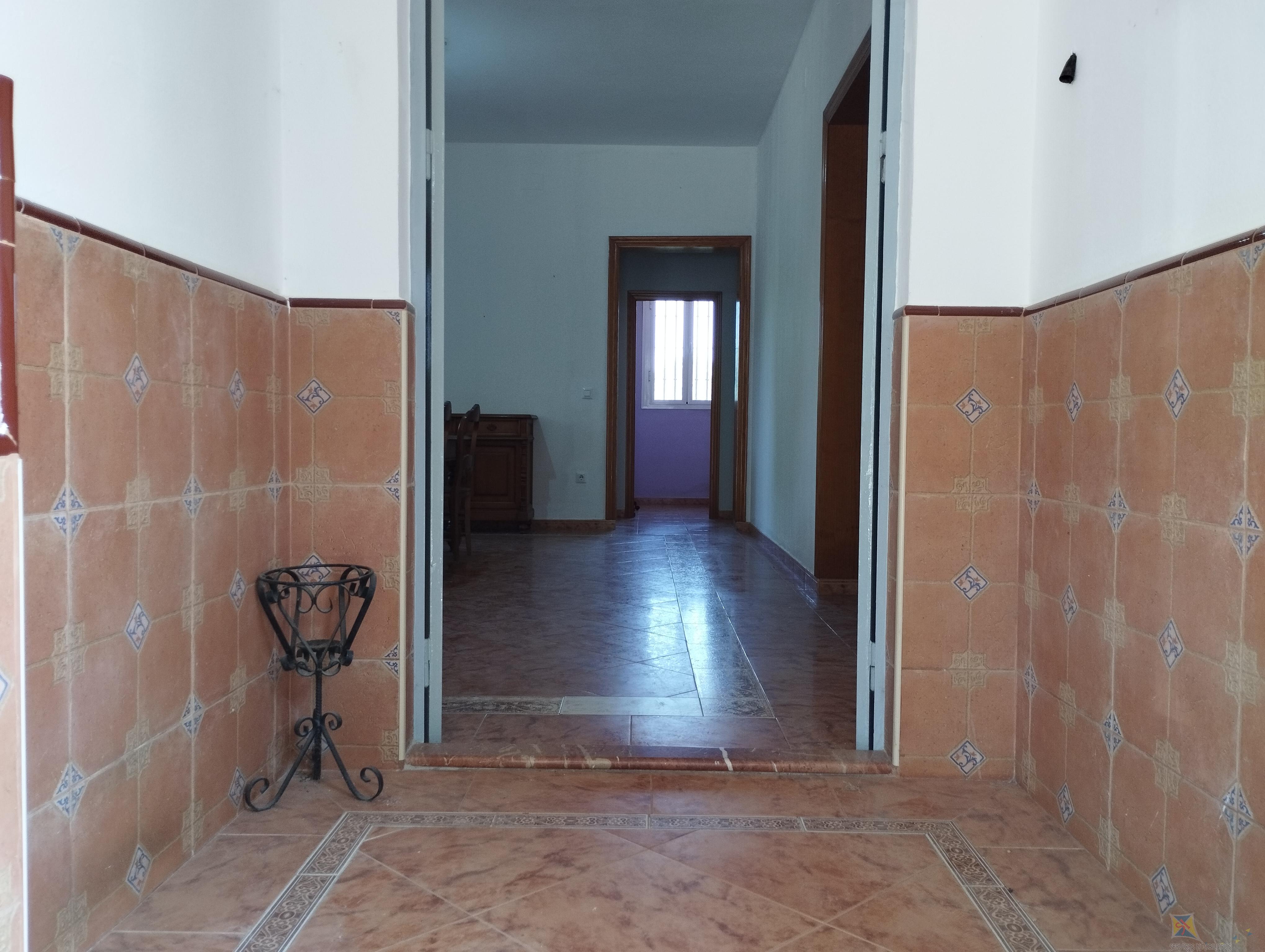 For sale of farmhouse in Hinojos