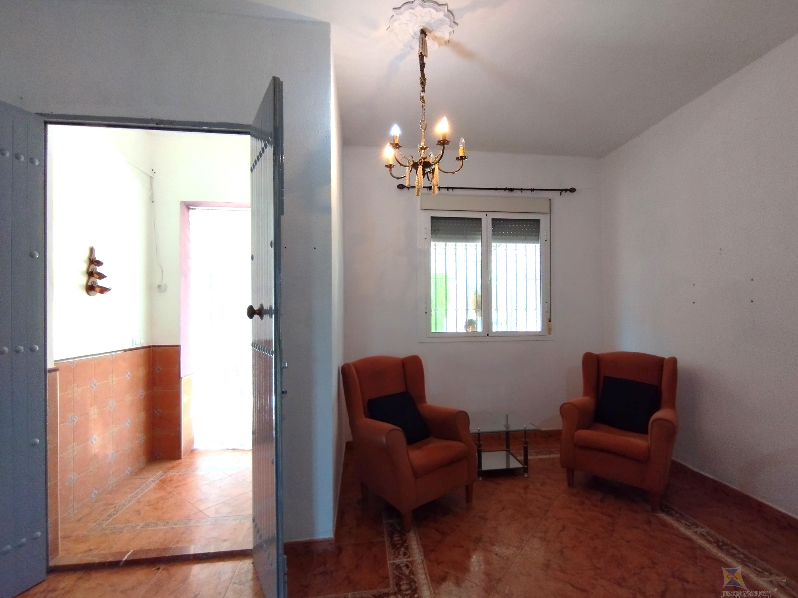 For sale of farmhouse in Hinojos