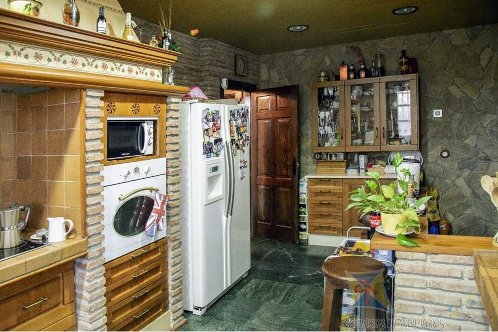 For sale of farmhouse in Antequera