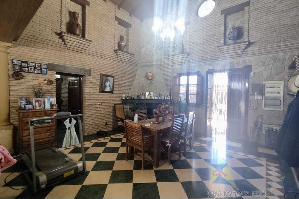 For sale of farmhouse in Antequera