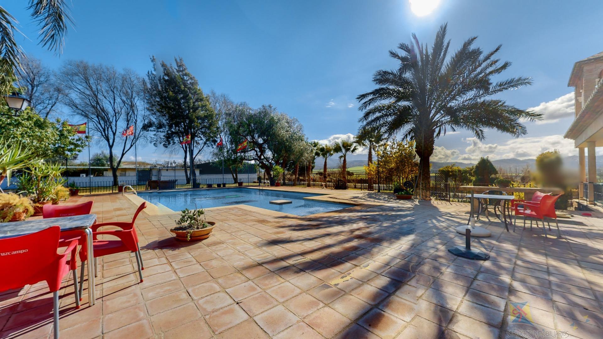 For sale of farmhouse in Antequera