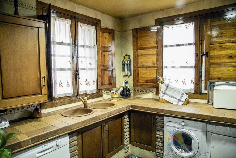 For sale of farmhouse in Antequera