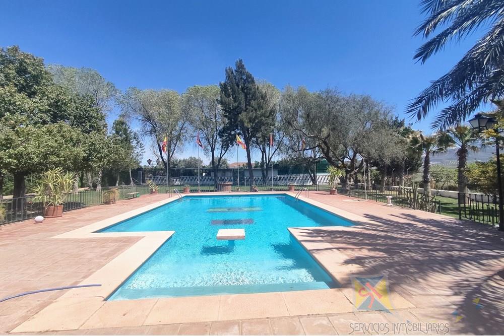 For sale of farmhouse in Antequera