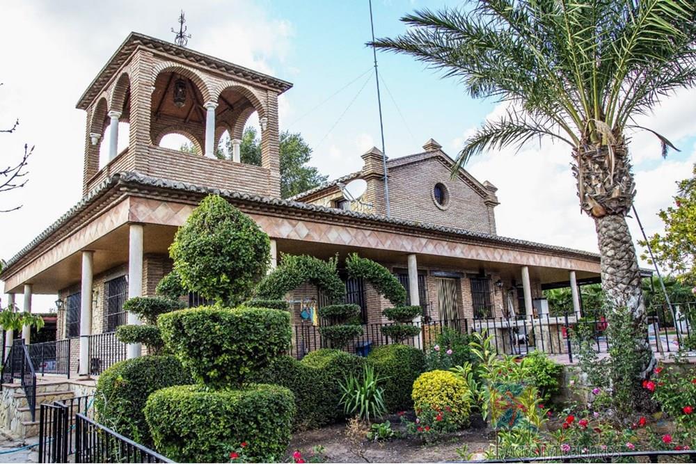 For sale of farmhouse in Antequera