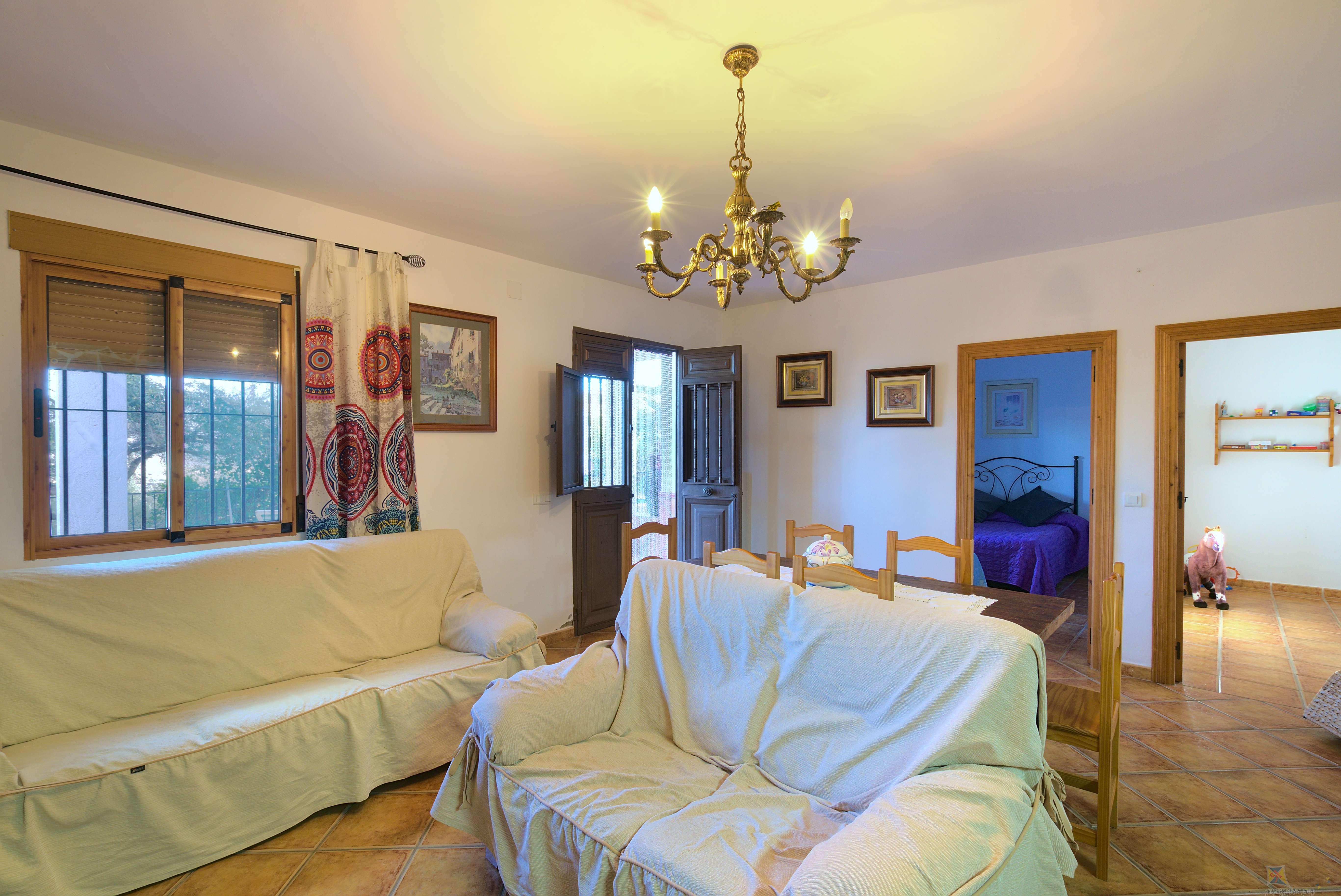 For sale of villa in Comares