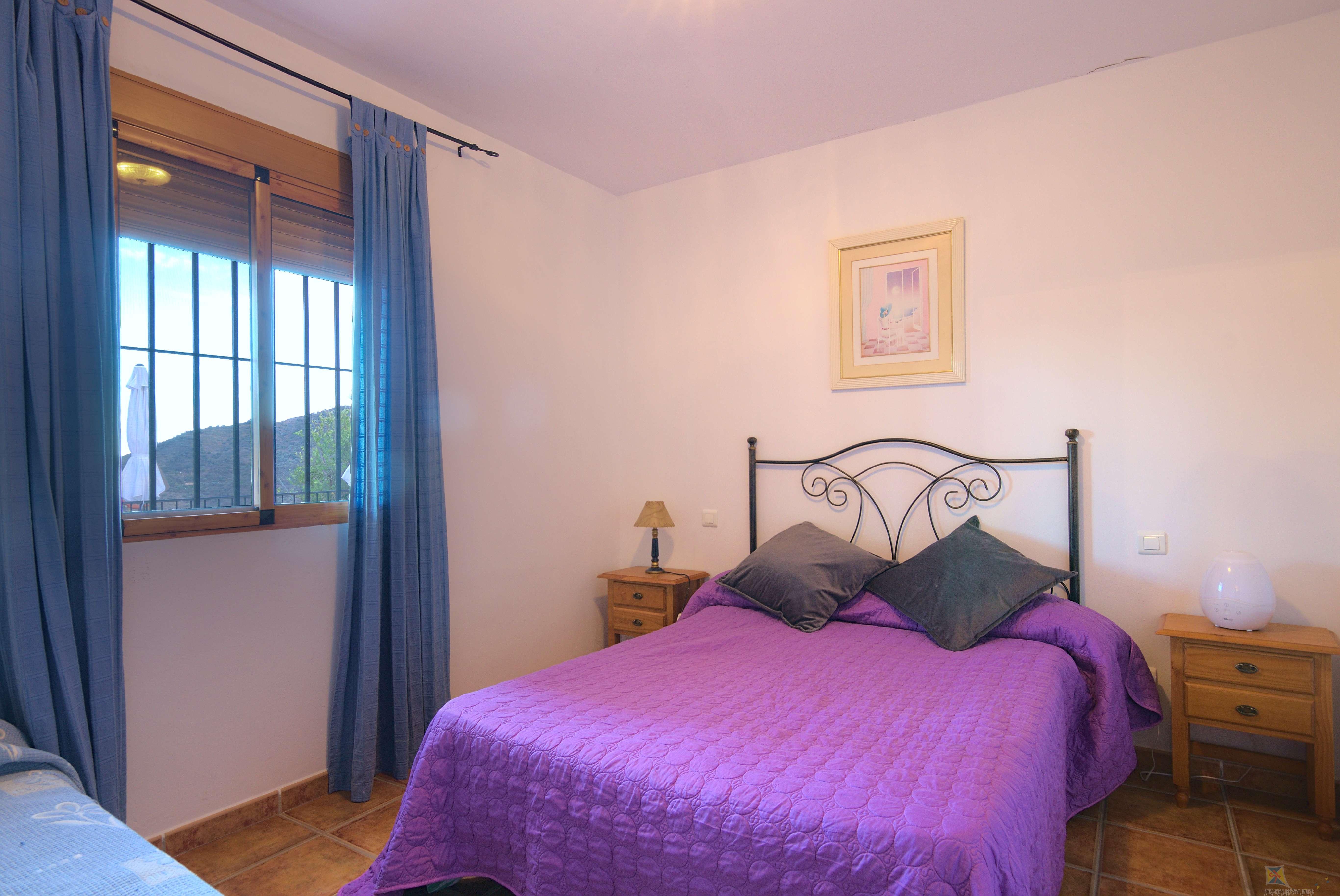 For sale of villa in Comares