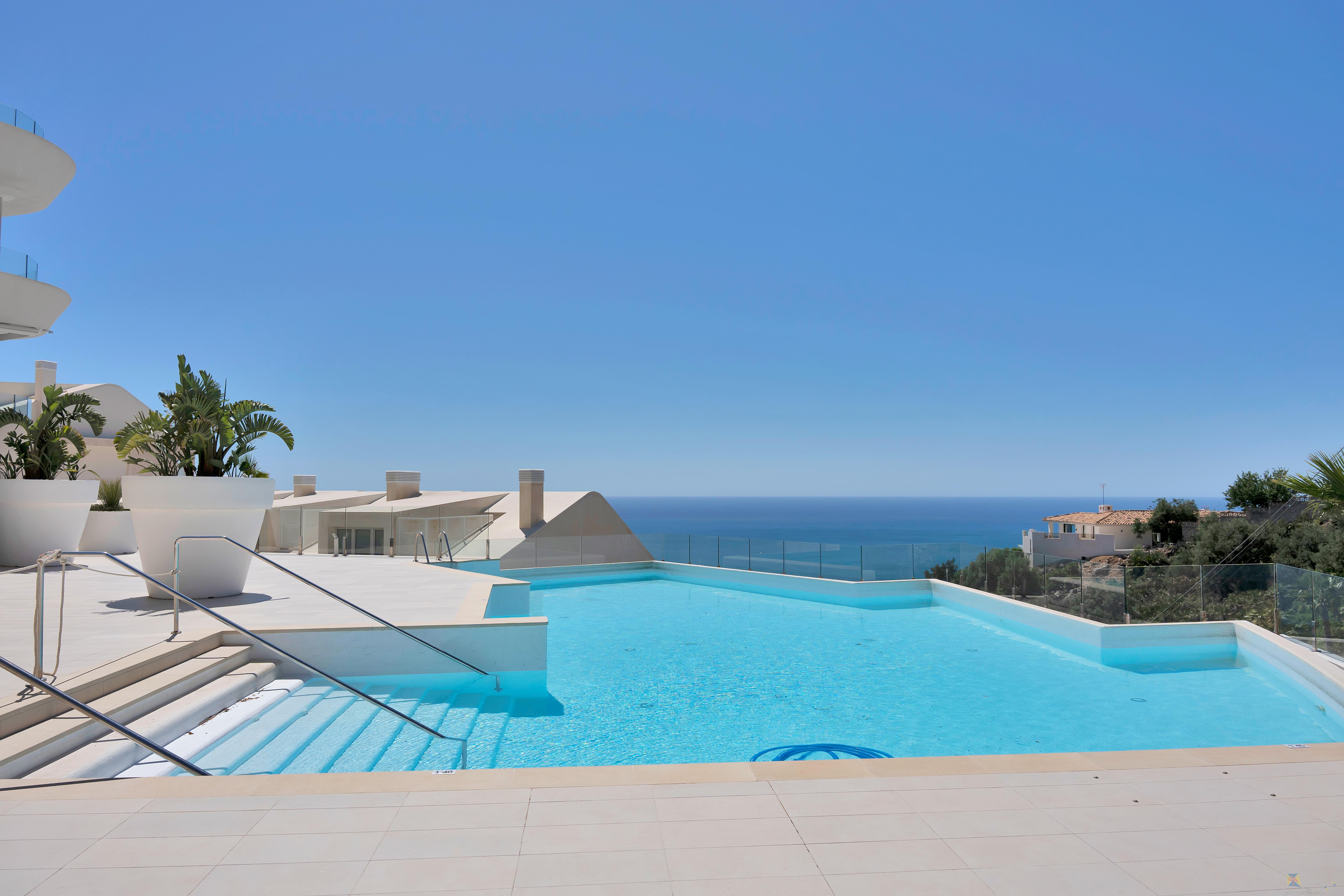 For sale of apartment in Benalmádena