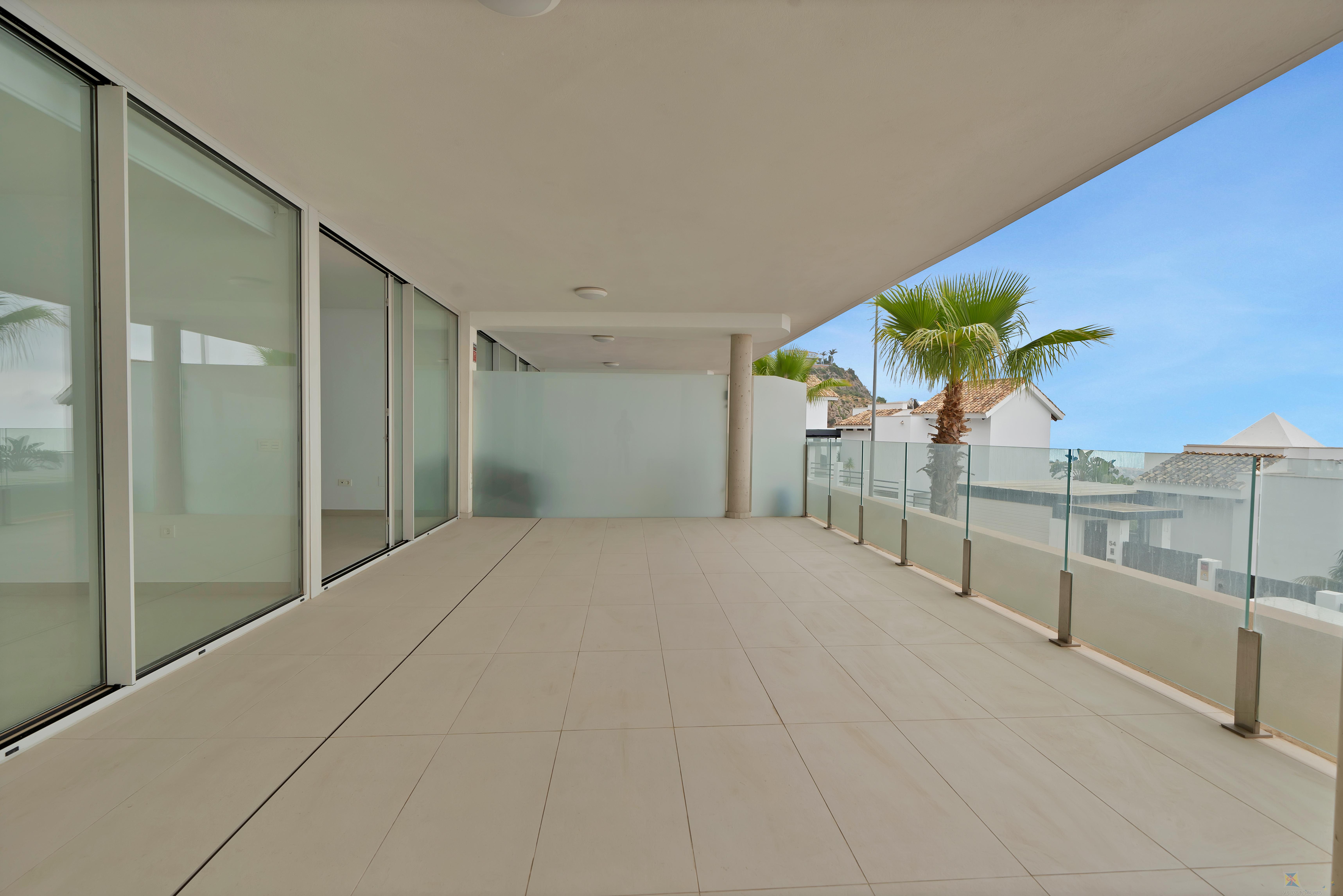 For sale of apartment in Benalmádena