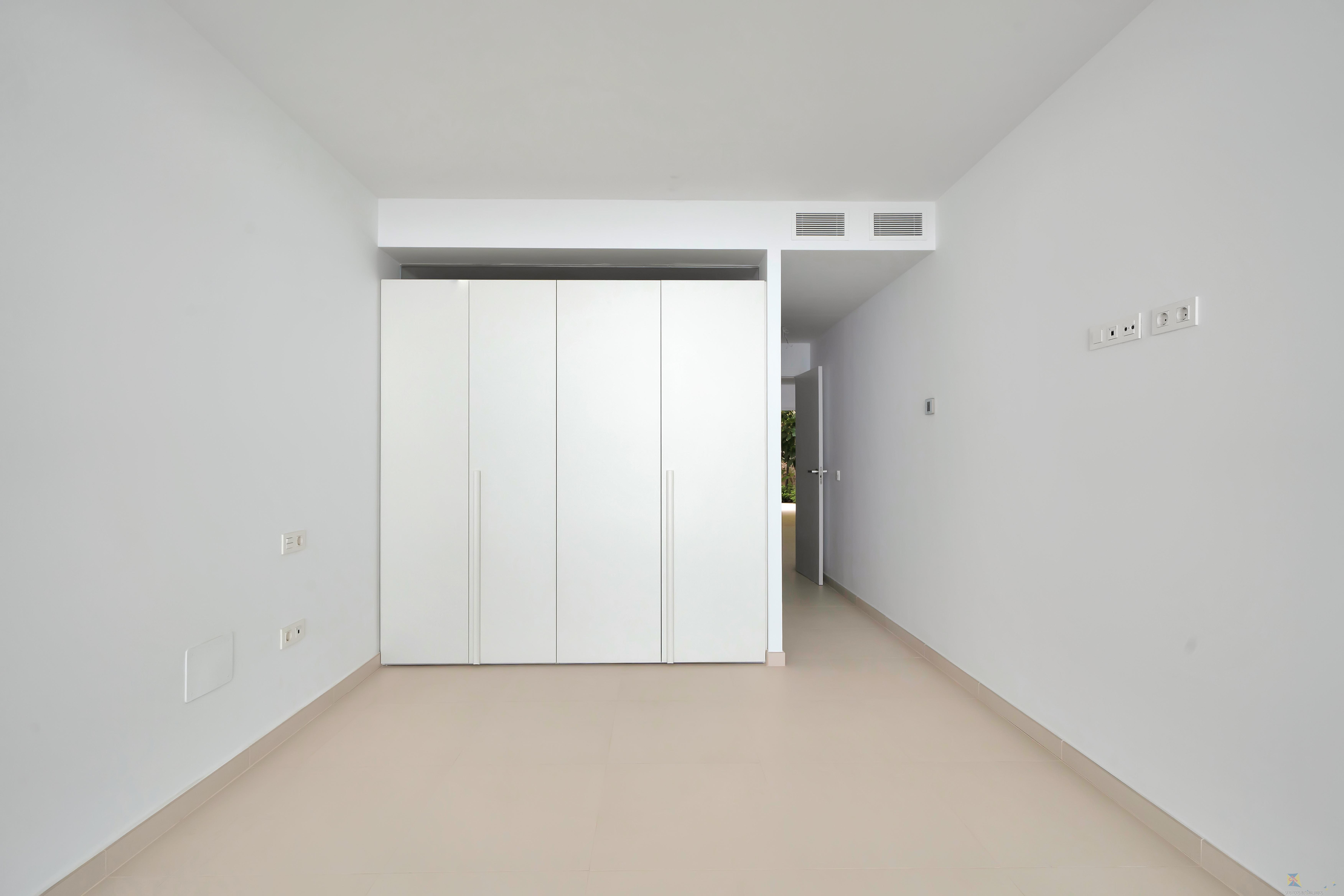 For sale of apartment in Benalmádena
