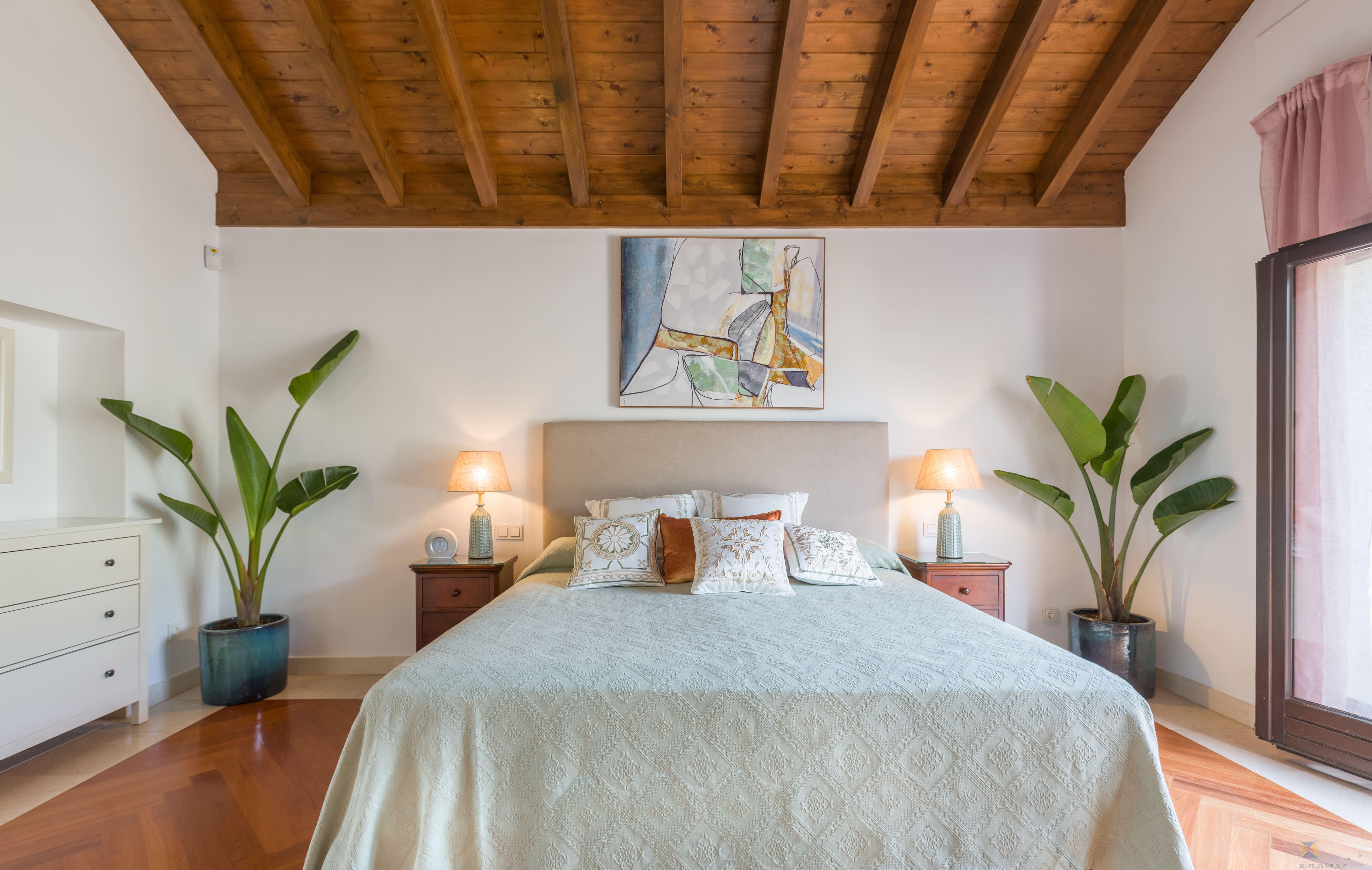 For sale of villa in Estepona