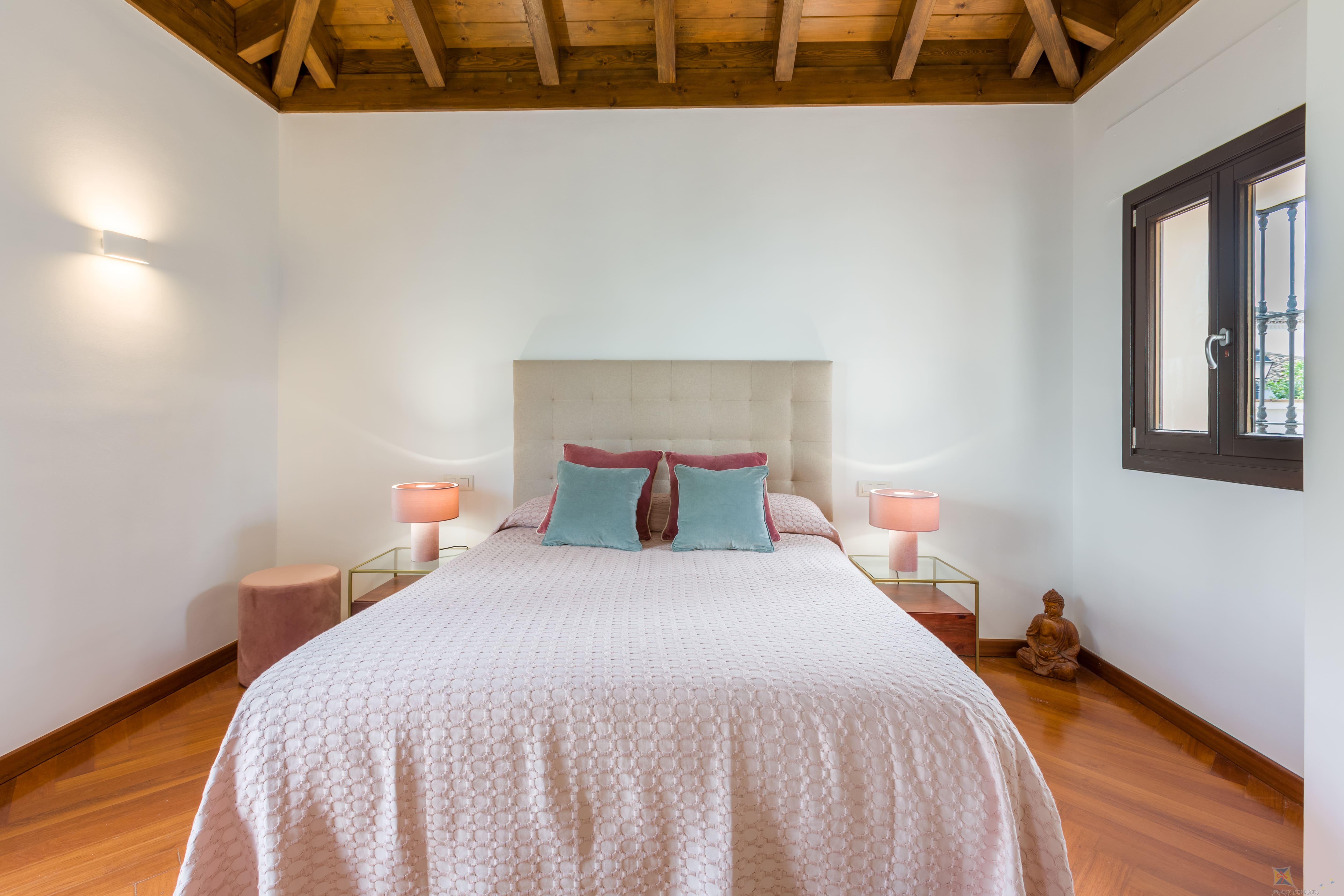 For sale of villa in Estepona