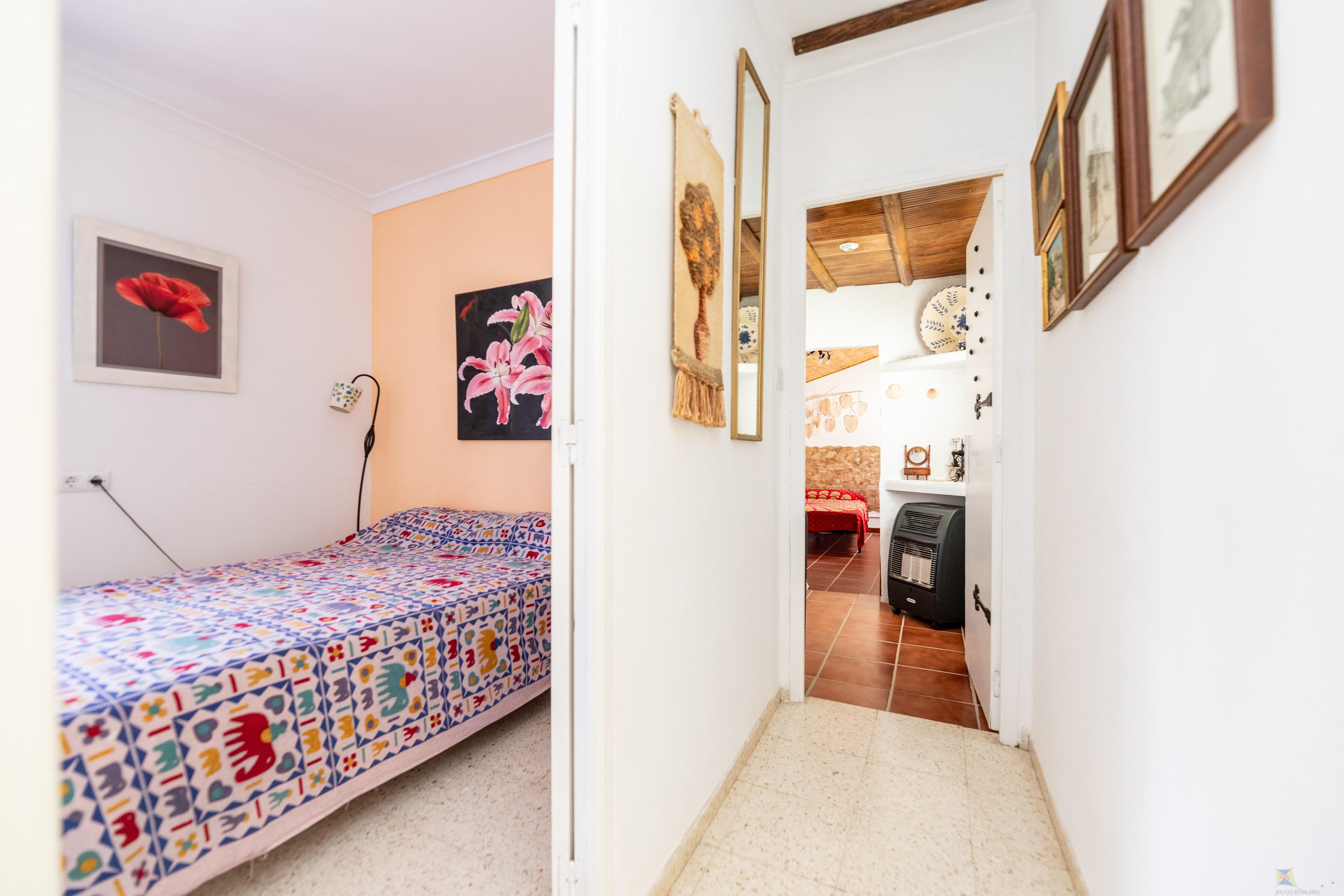 For sale of farmhouse in Cuevas de San Marcos