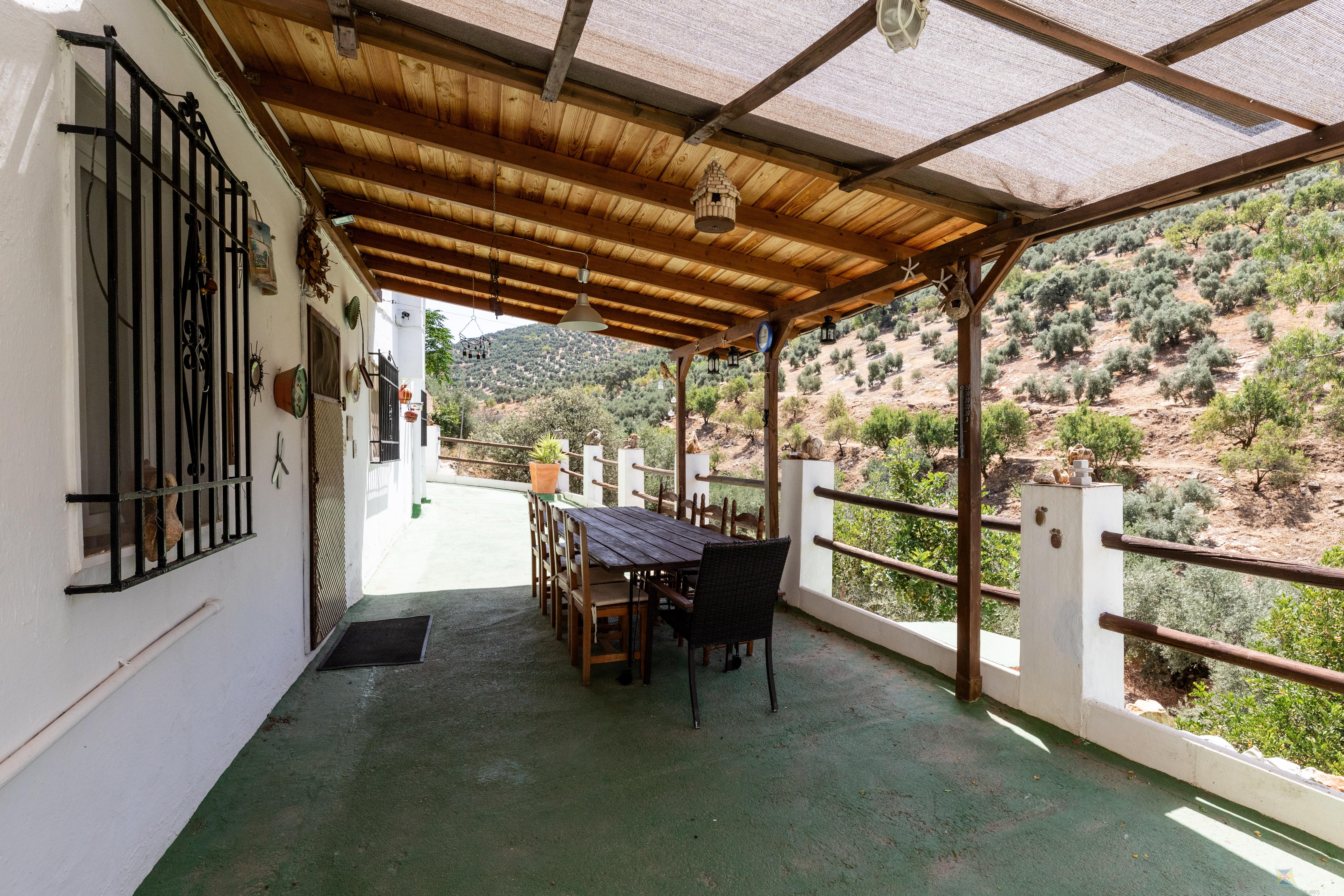 For sale of farmhouse in Cuevas de San Marcos