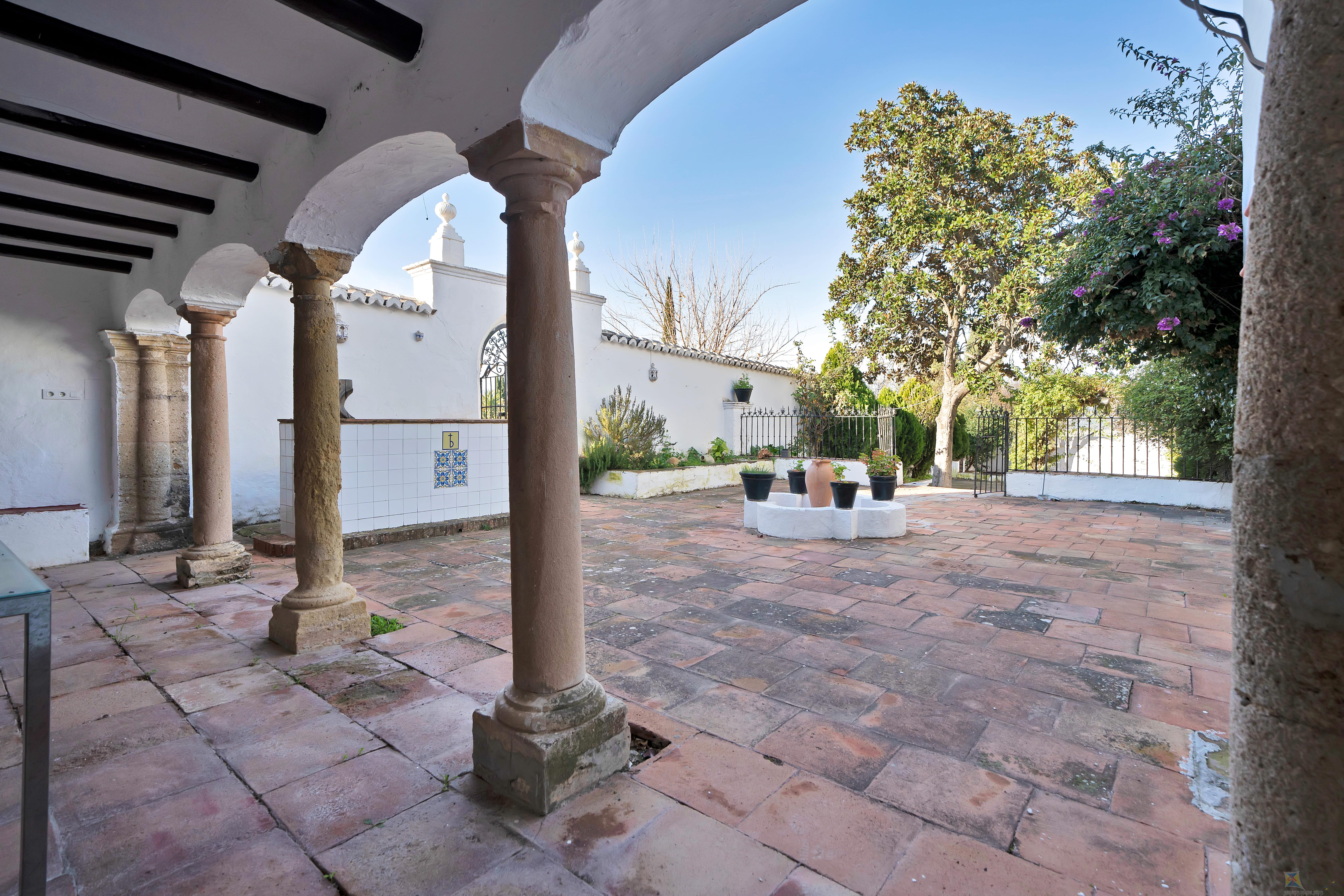 Venta de cortijo en Ronda