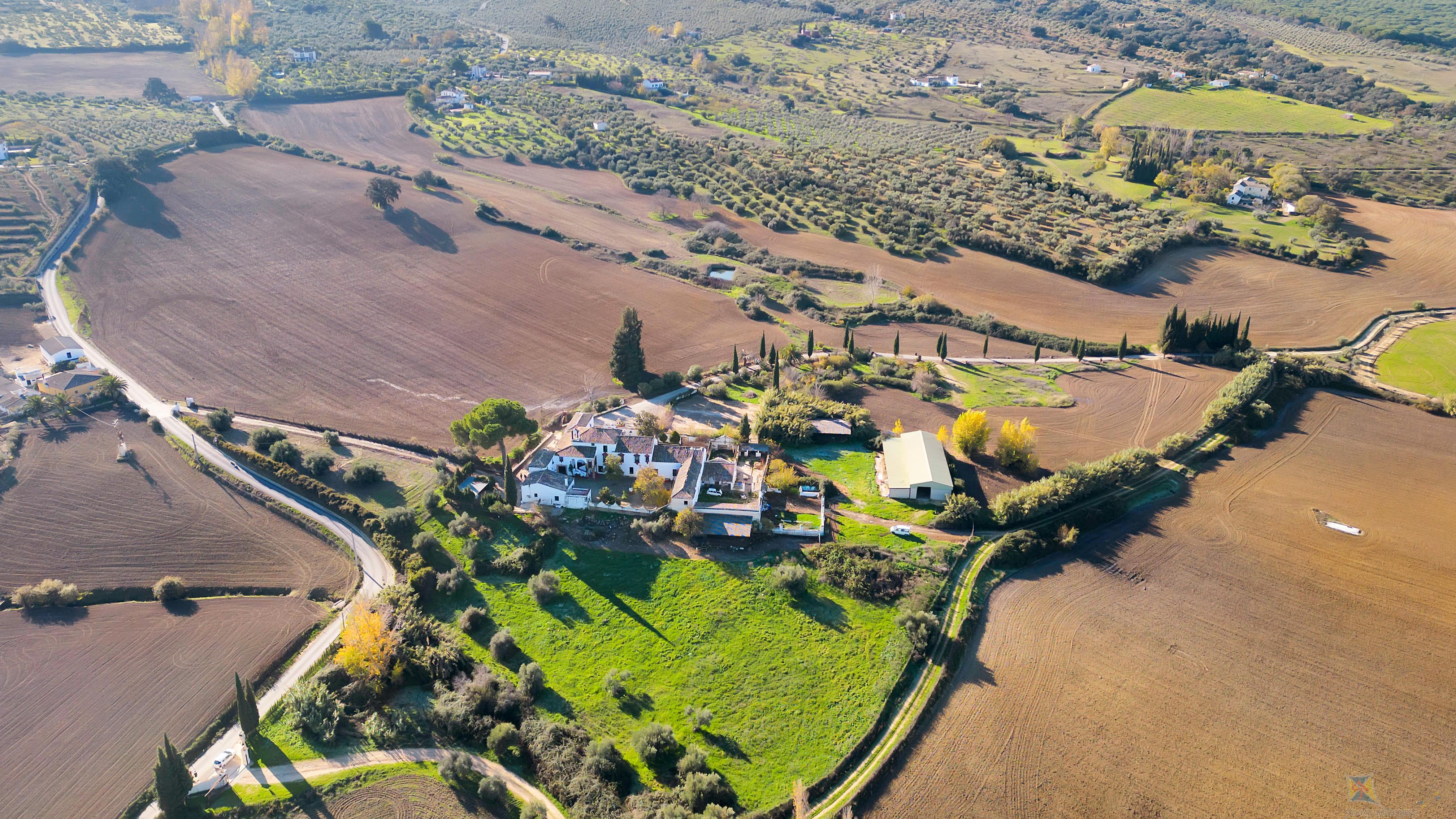 Venta de cortijo en Ronda