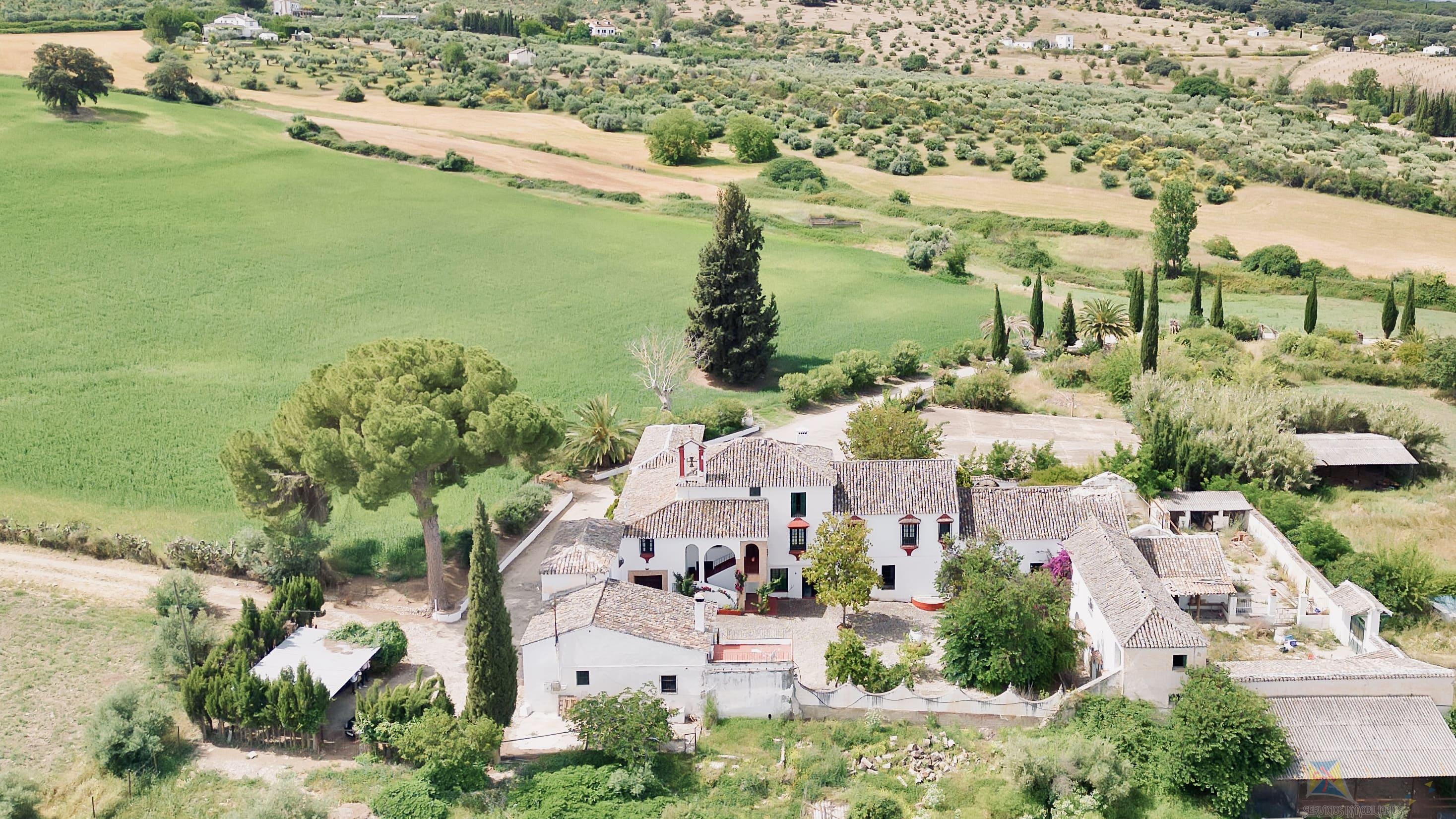 Venta de cortijo en Ronda